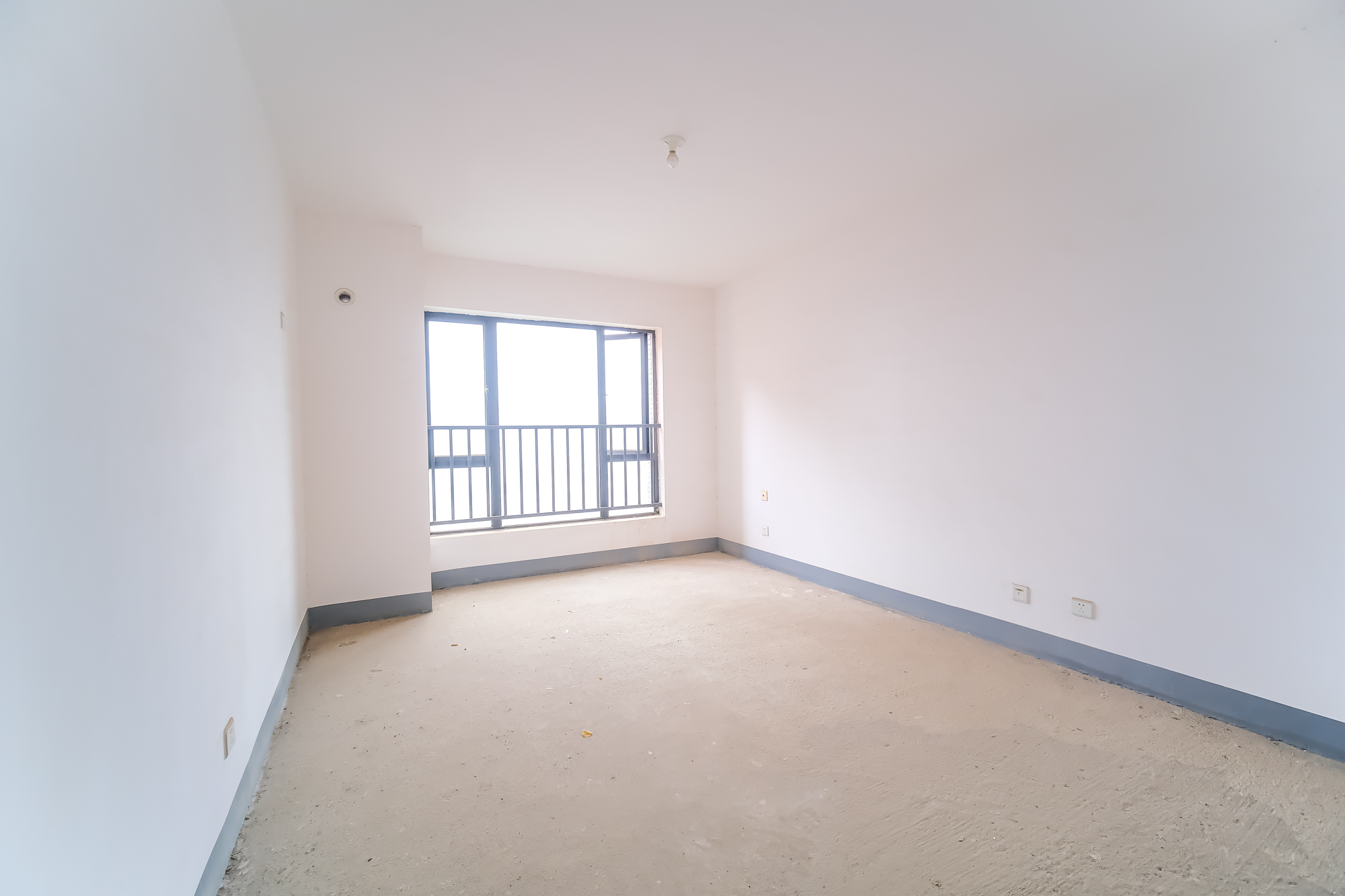 三一街区 3室2厅1卫 75.0万 三一街区 3室2厅1卫 75.0万卧室