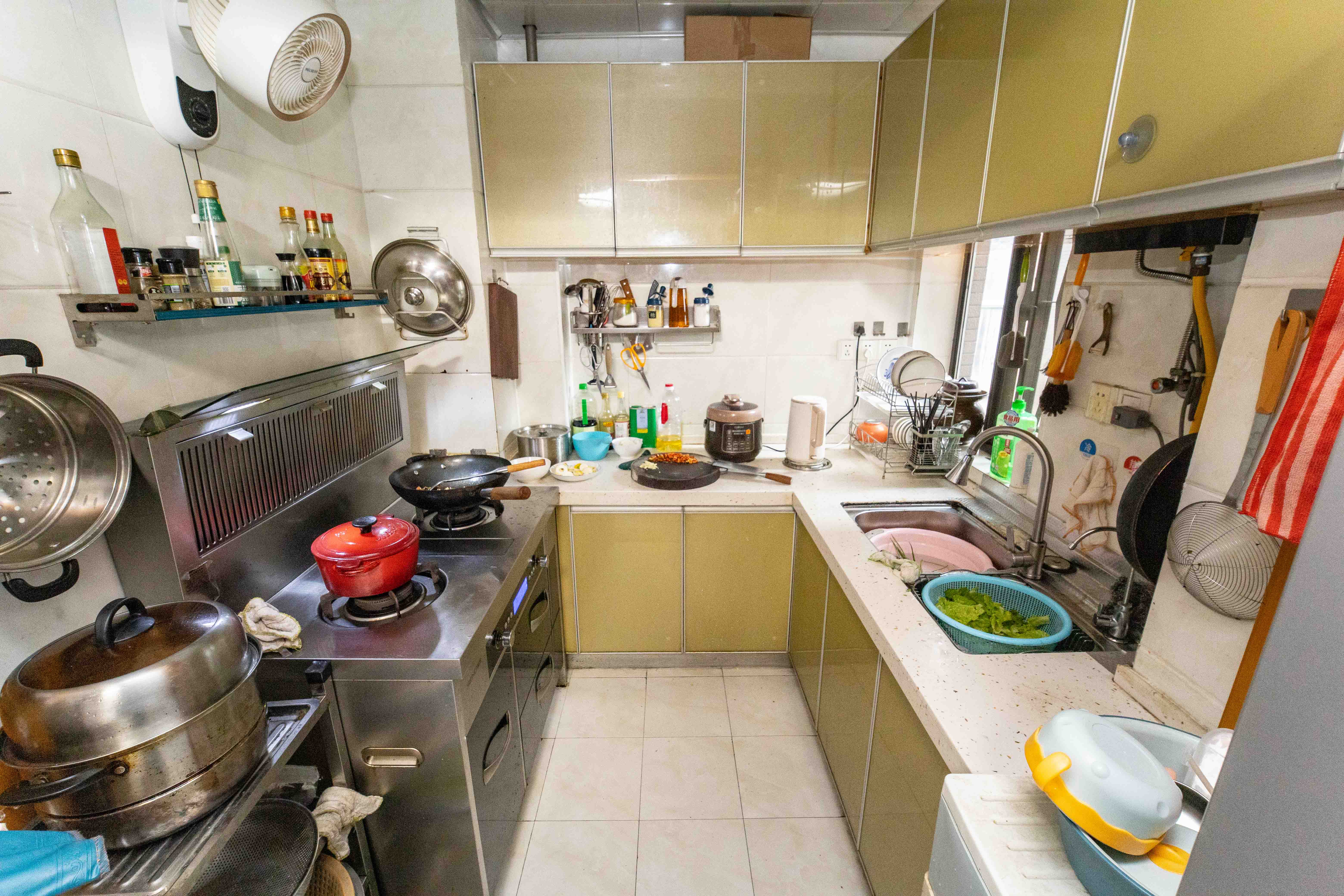 万象凯旋湾  3室1厅1卫    92.8万 万象凯旋湾  3室1厅1卫    92.8万厨房