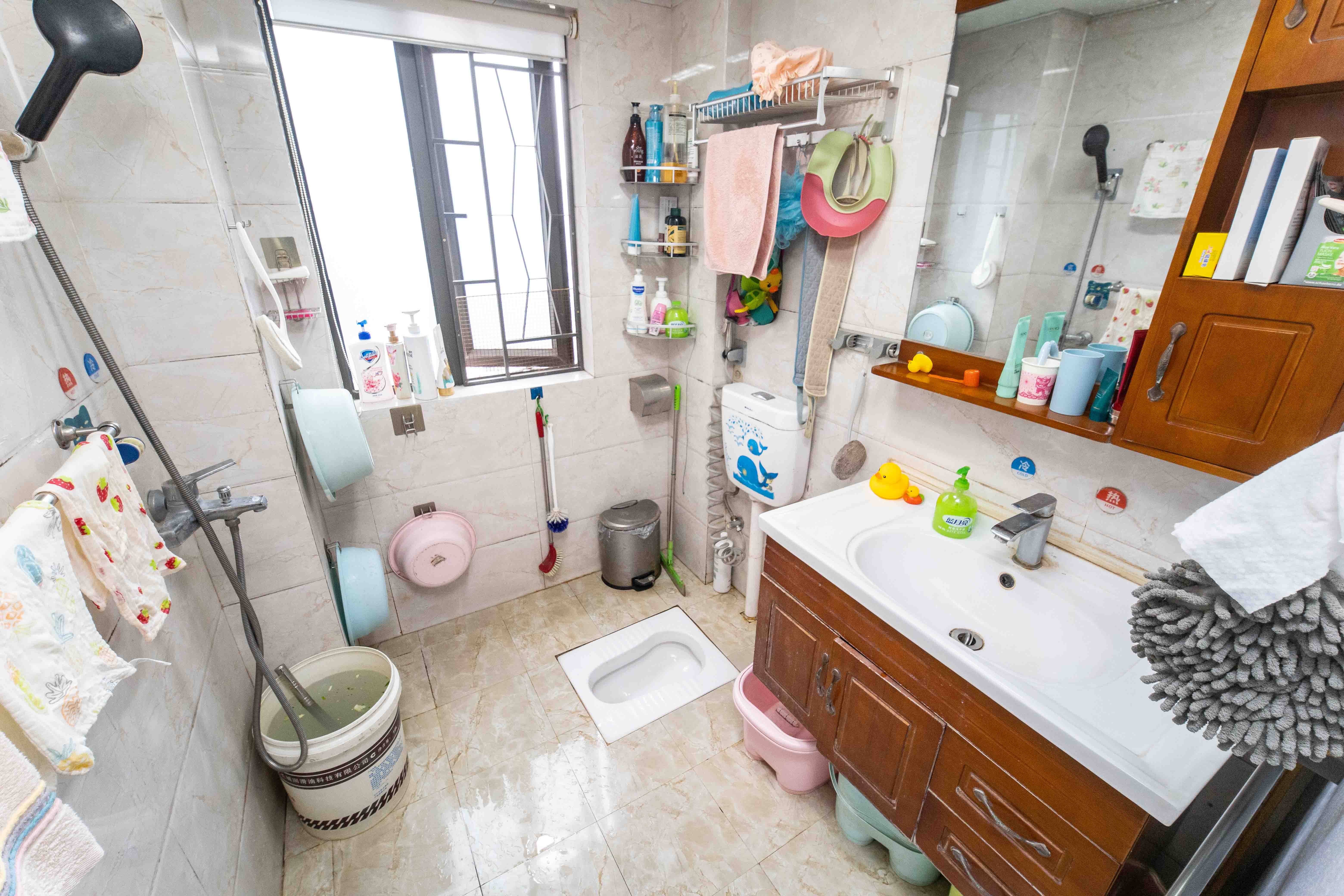 万象凯旋湾  3室1厅1卫    92.8万 万象凯旋湾  3室1厅1卫    92.8万卫生间