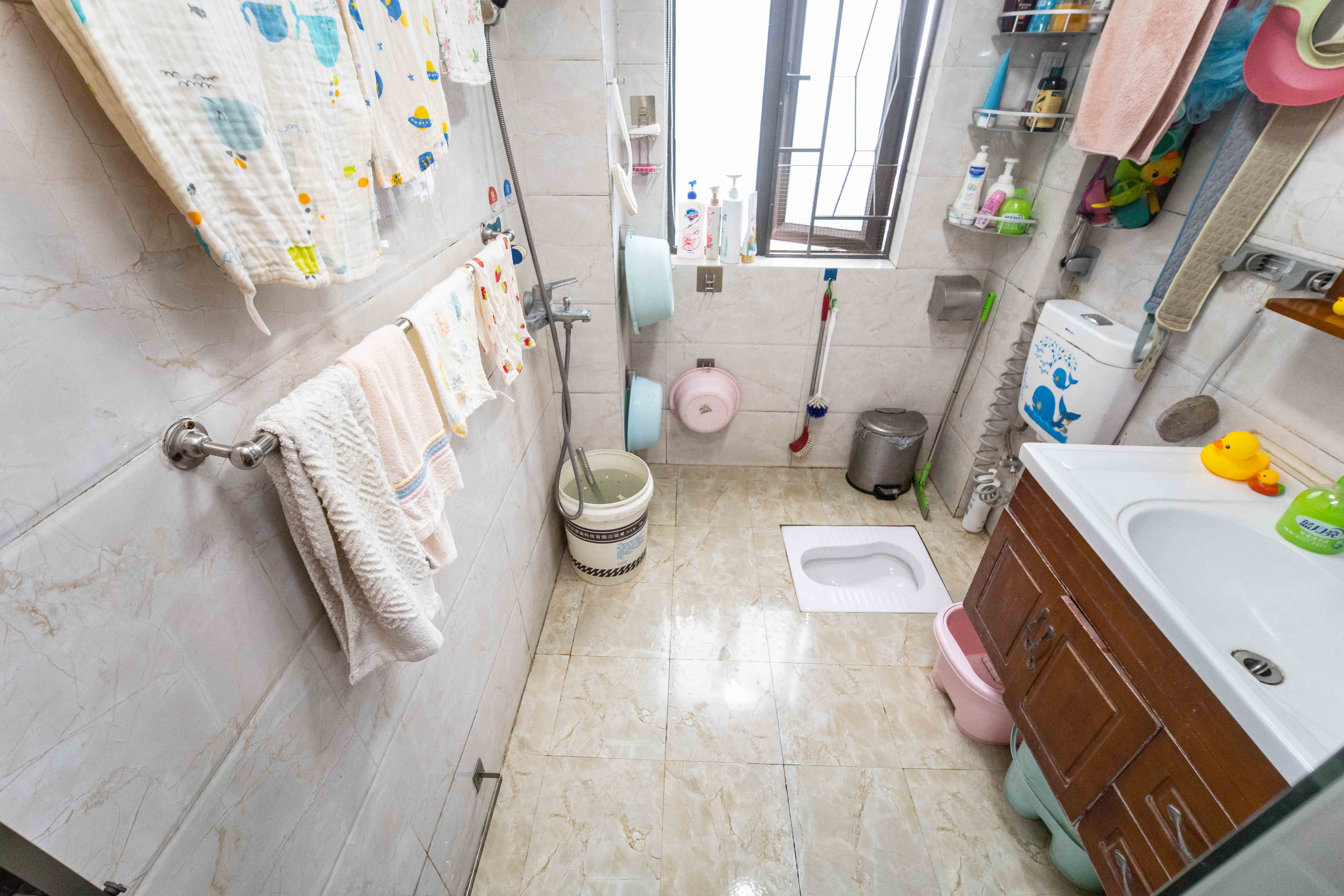 万象凯旋湾  3室1厅1卫    92.8万 万象凯旋湾  3室1厅1卫    92.8万卫生间