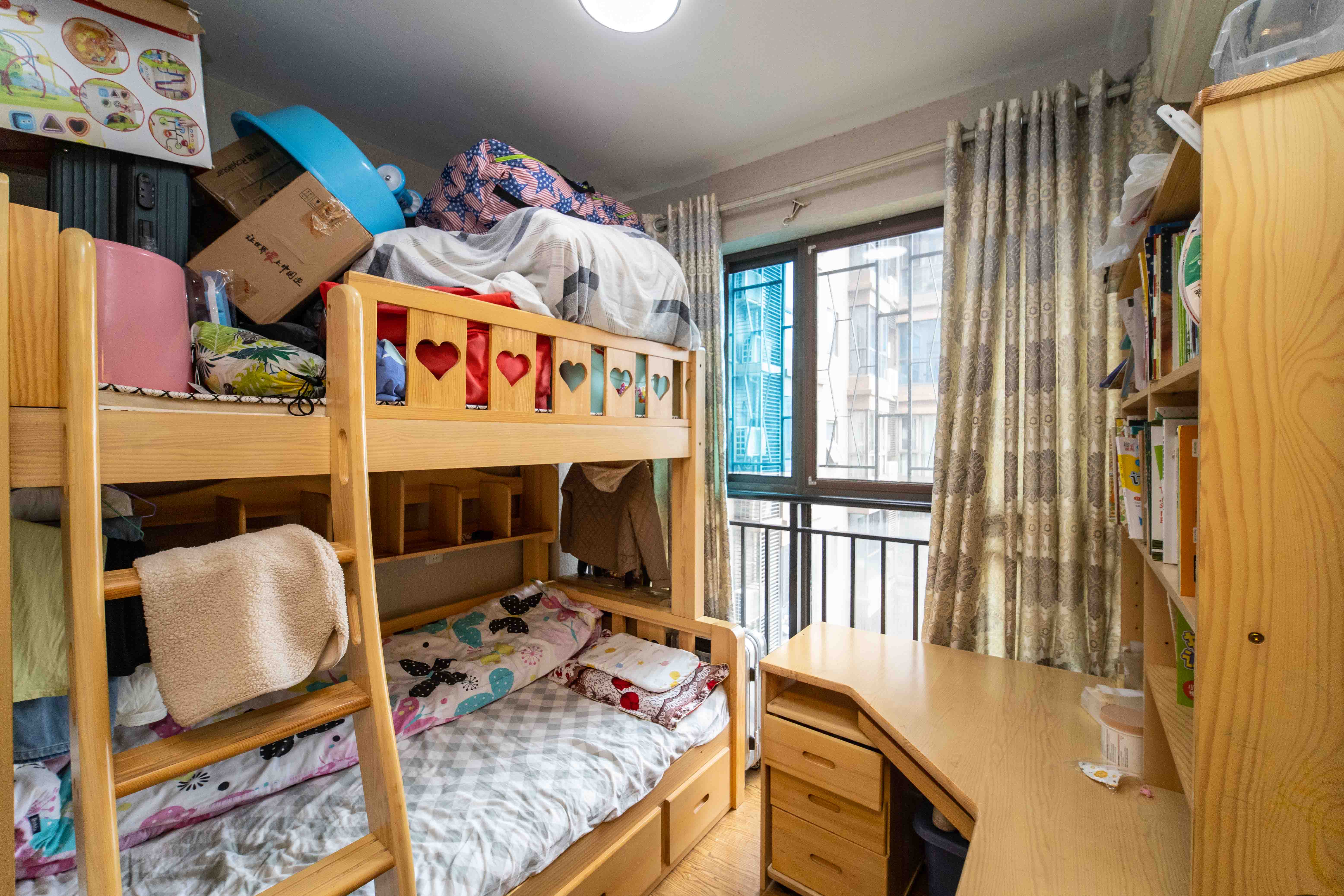 万象凯旋湾  3室1厅1卫    92.8万 万象凯旋湾  3室1厅1卫    92.8万卧室