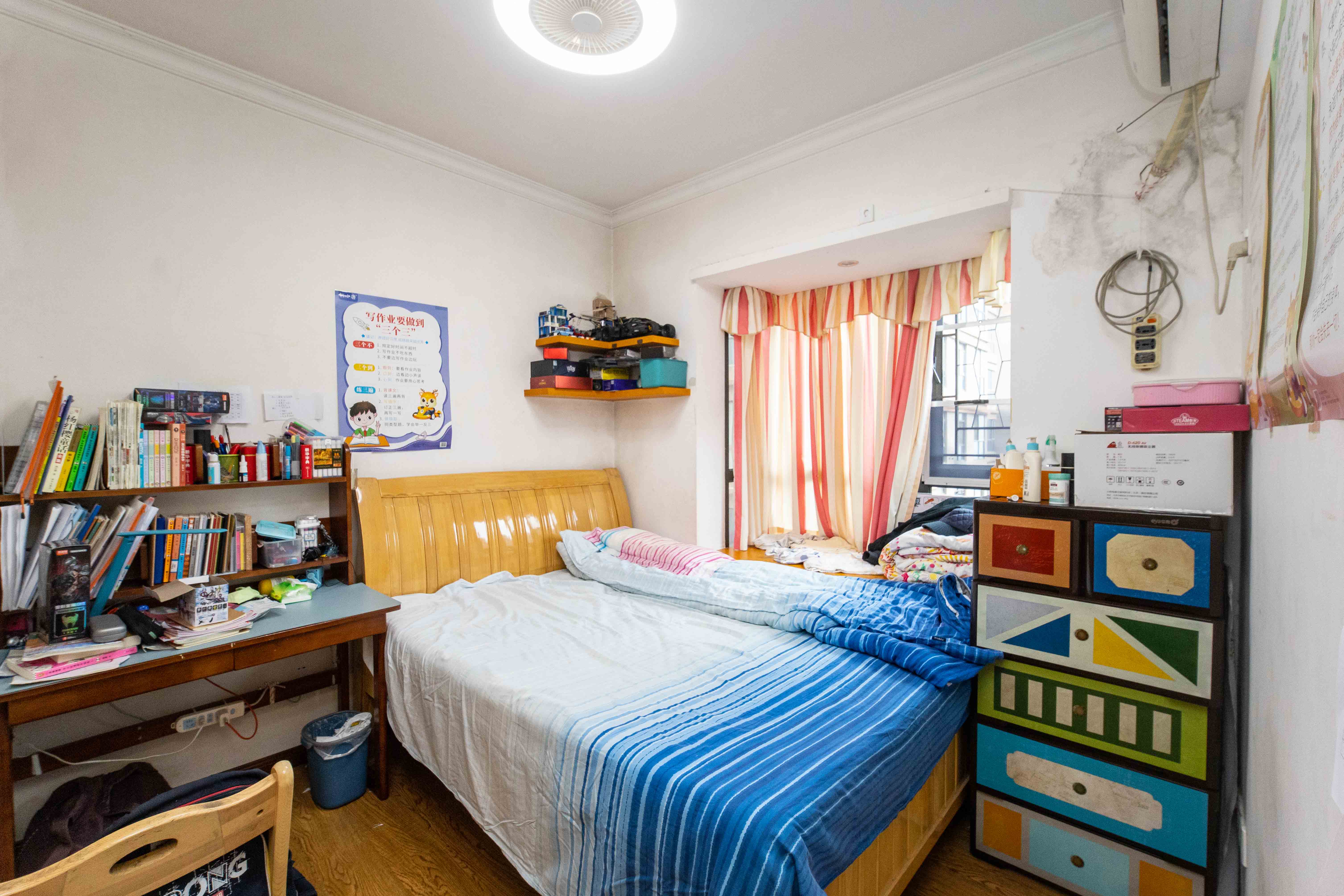 万象凯旋湾  3室1厅1卫    92.8万 万象凯旋湾  3室1厅1卫    92.8万卧室