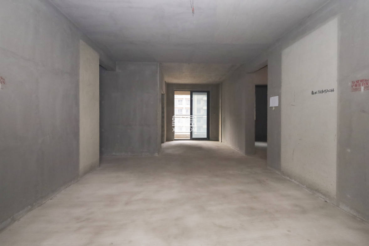 嘉宇北部湾A区  4室2厅2卫    79.8万 嘉宇北部湾A区  4室2厅2卫    79.8万客厅