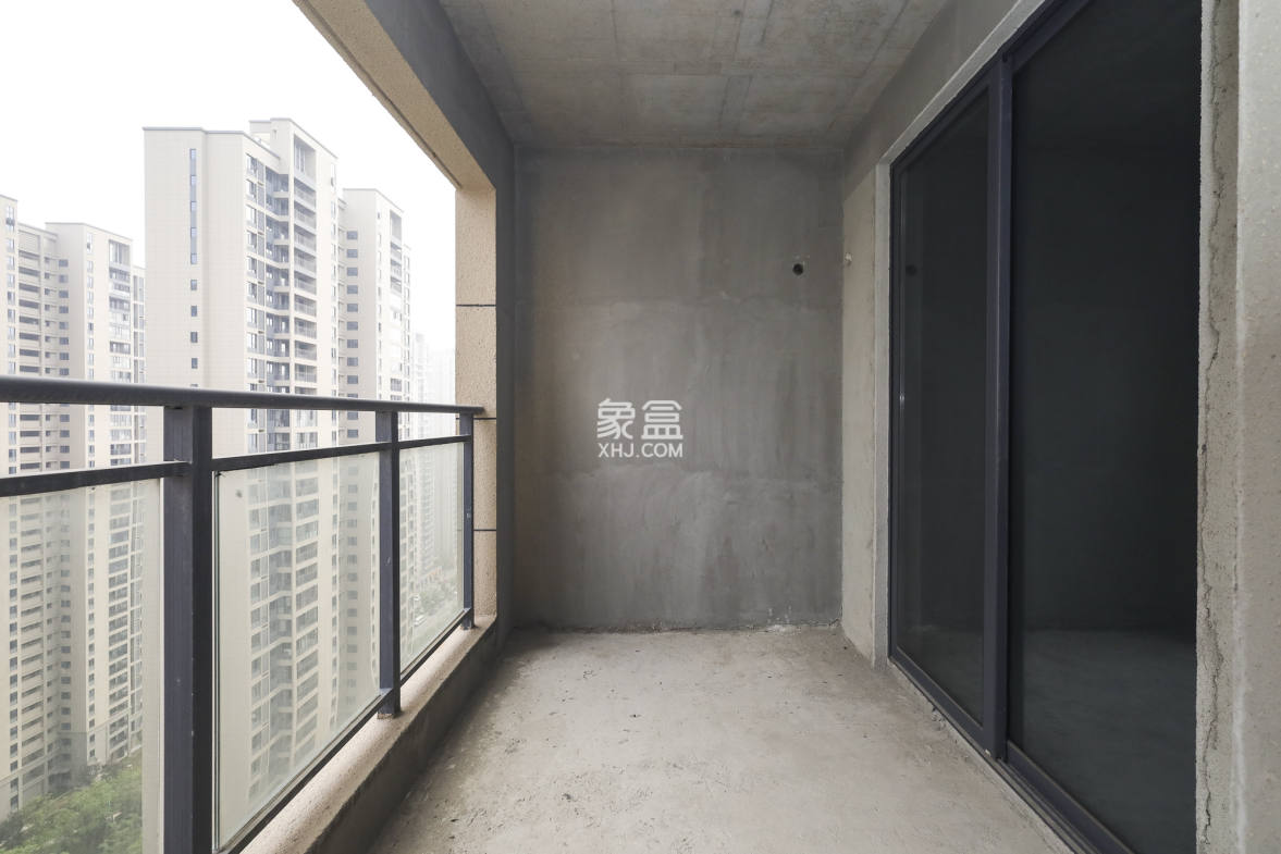 嘉宇北部湾A区  4室2厅2卫    79.8万 嘉宇北部湾A区  4室2厅2卫    79.8万阳台