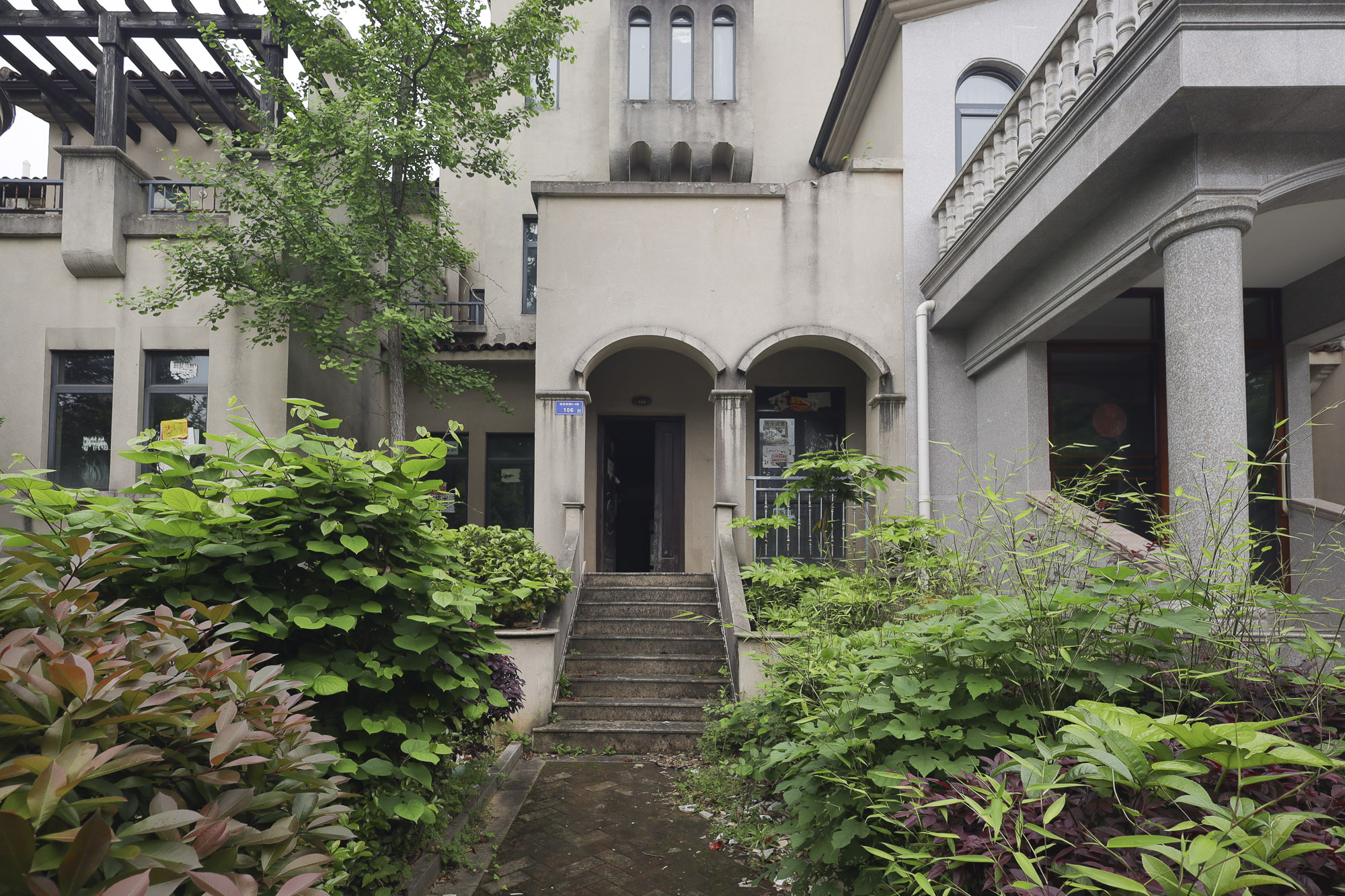 堤亚纳湾（深业沙河城）  4室2厅2卫   330.00万其他