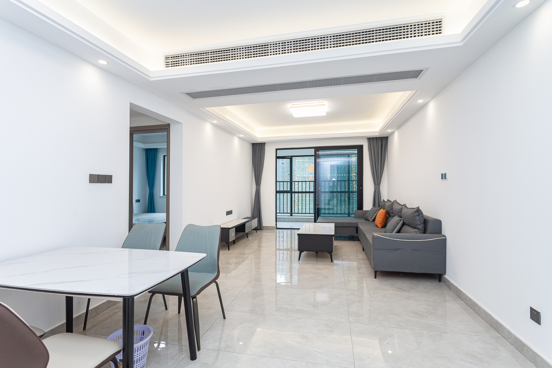 金富湘江悦城  3室2厅1卫    110.0万 金富湘江悦城  3室2厅1卫    110.0万客厅