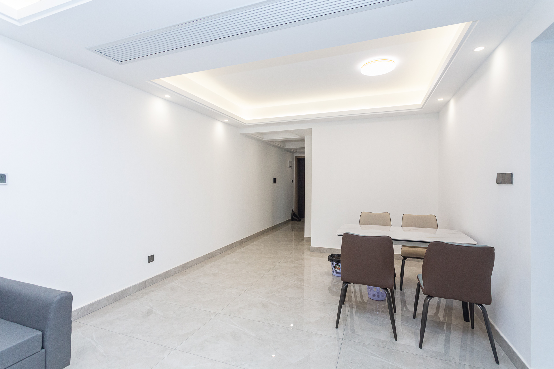 金富湘江悦城  3室2厅1卫    110.0万 金富湘江悦城  3室2厅1卫    110.0万客厅