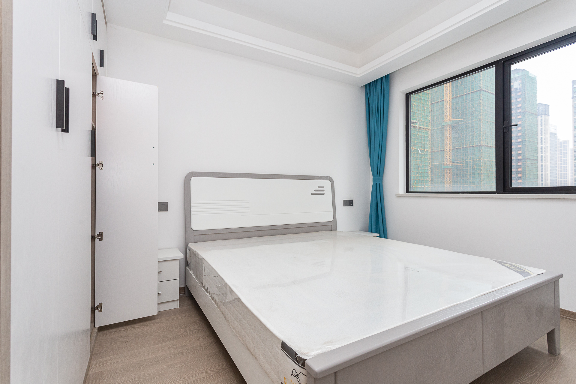 金富湘江悦城  3室2厅1卫    110.0万 金富湘江悦城  3室2厅1卫    110.0万卧室