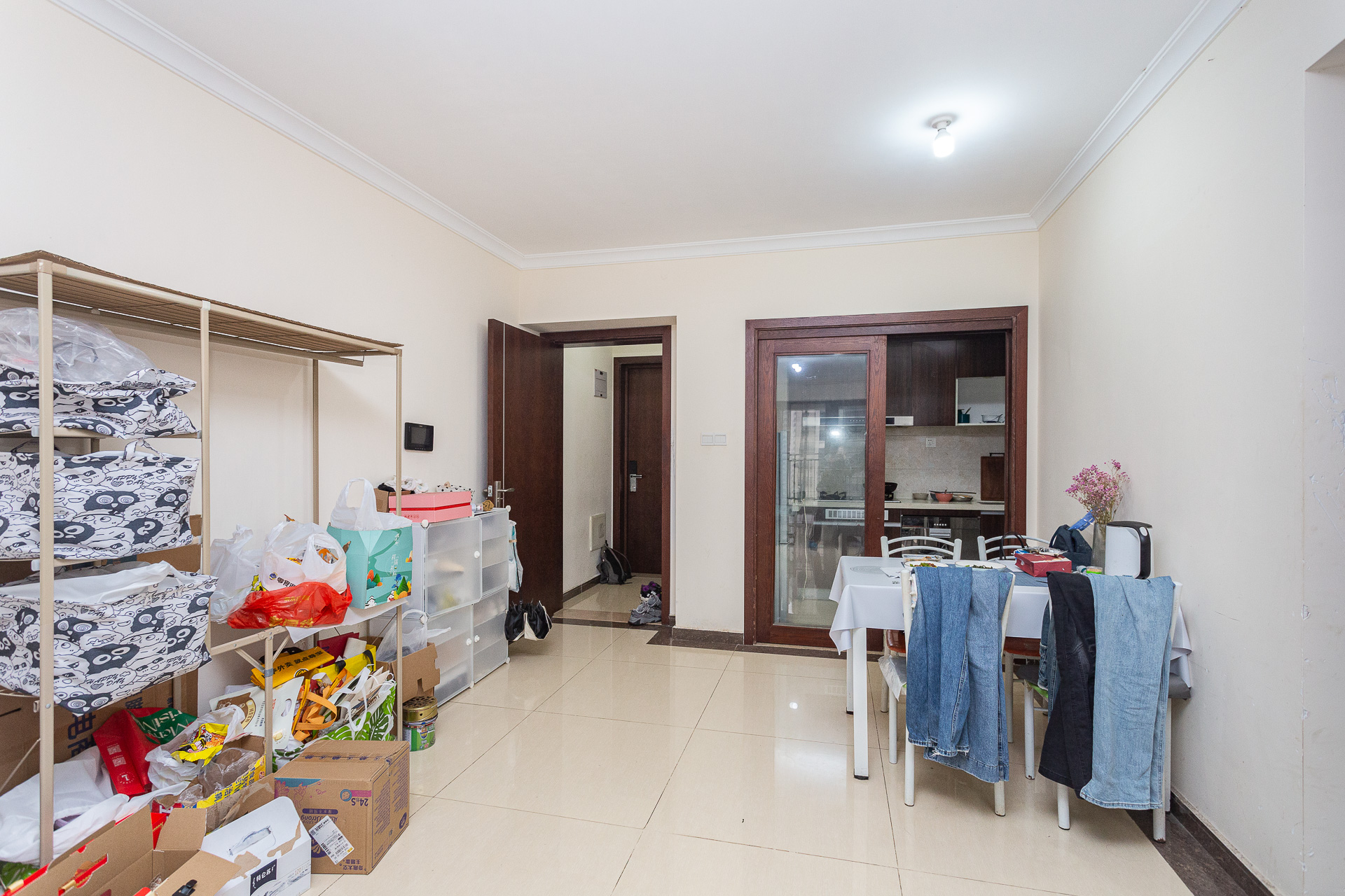 时代倾城二期 2室2厅1卫 68.0万 时代倾城二期 2室2厅1卫 68.0万客厅