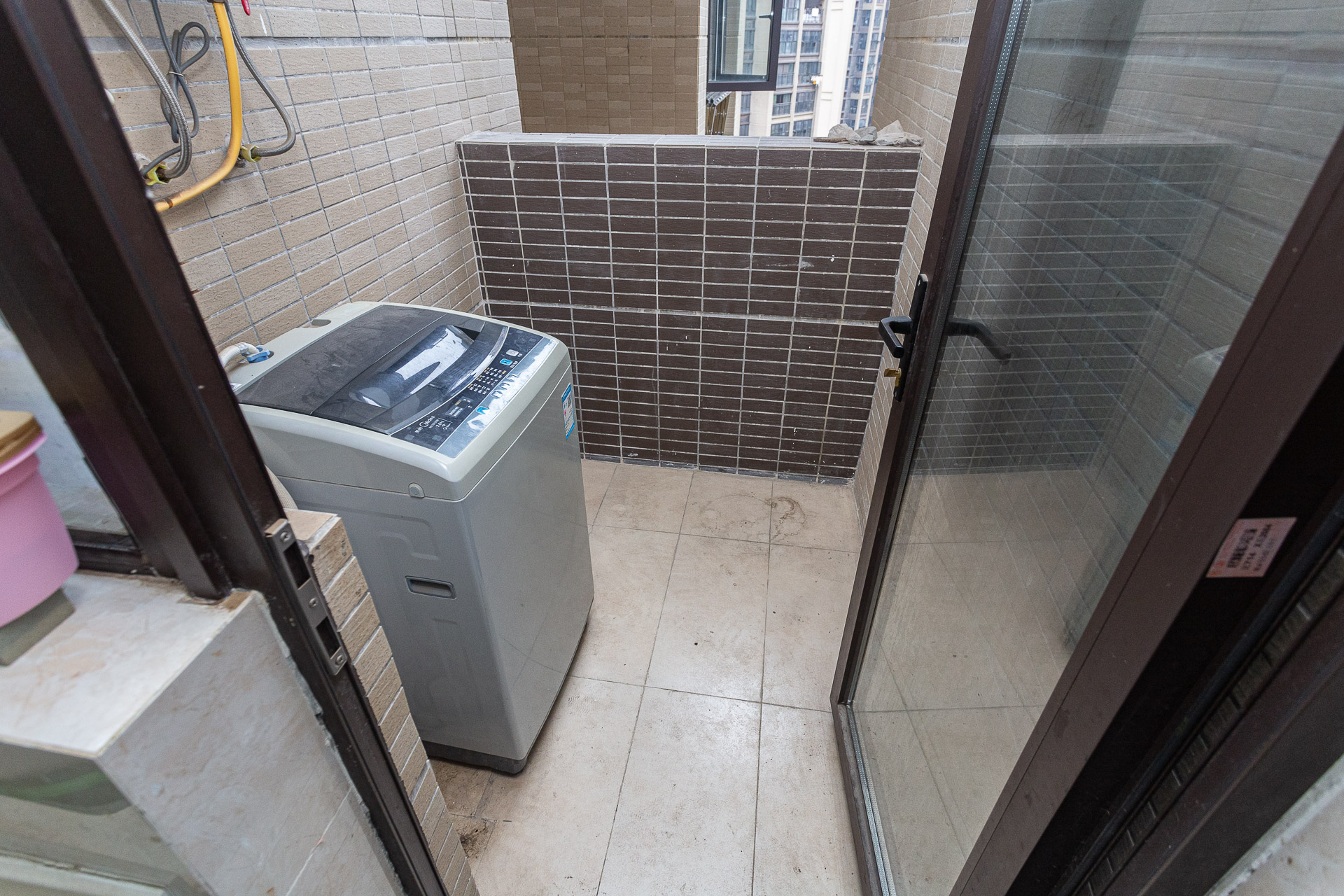 时代倾城二期 2室2厅1卫 68.0万 时代倾城二期 2室2厅1卫 68.0万阳台