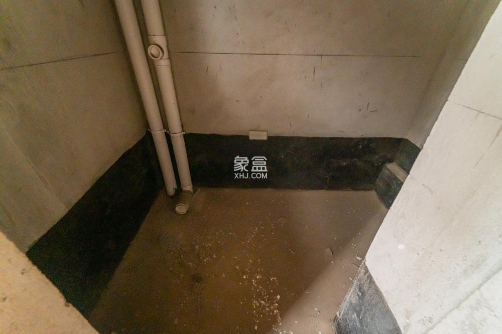 星湖灣一期高層  3室2廳1衛(wèi)   85.80萬(wàn)