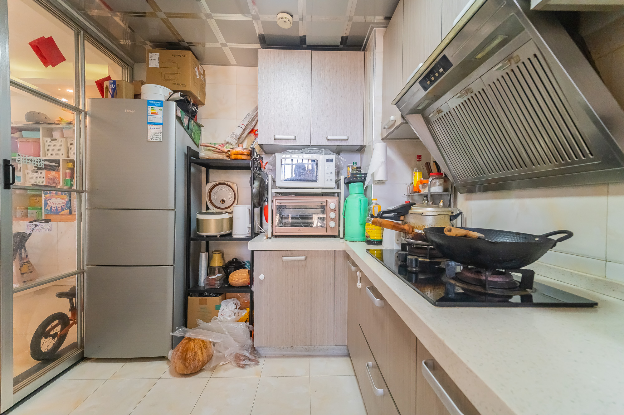 华润置地广场一期 3室2厅1卫 68.5万 华润置地广场一期 3室2厅1卫 68.5万厨房