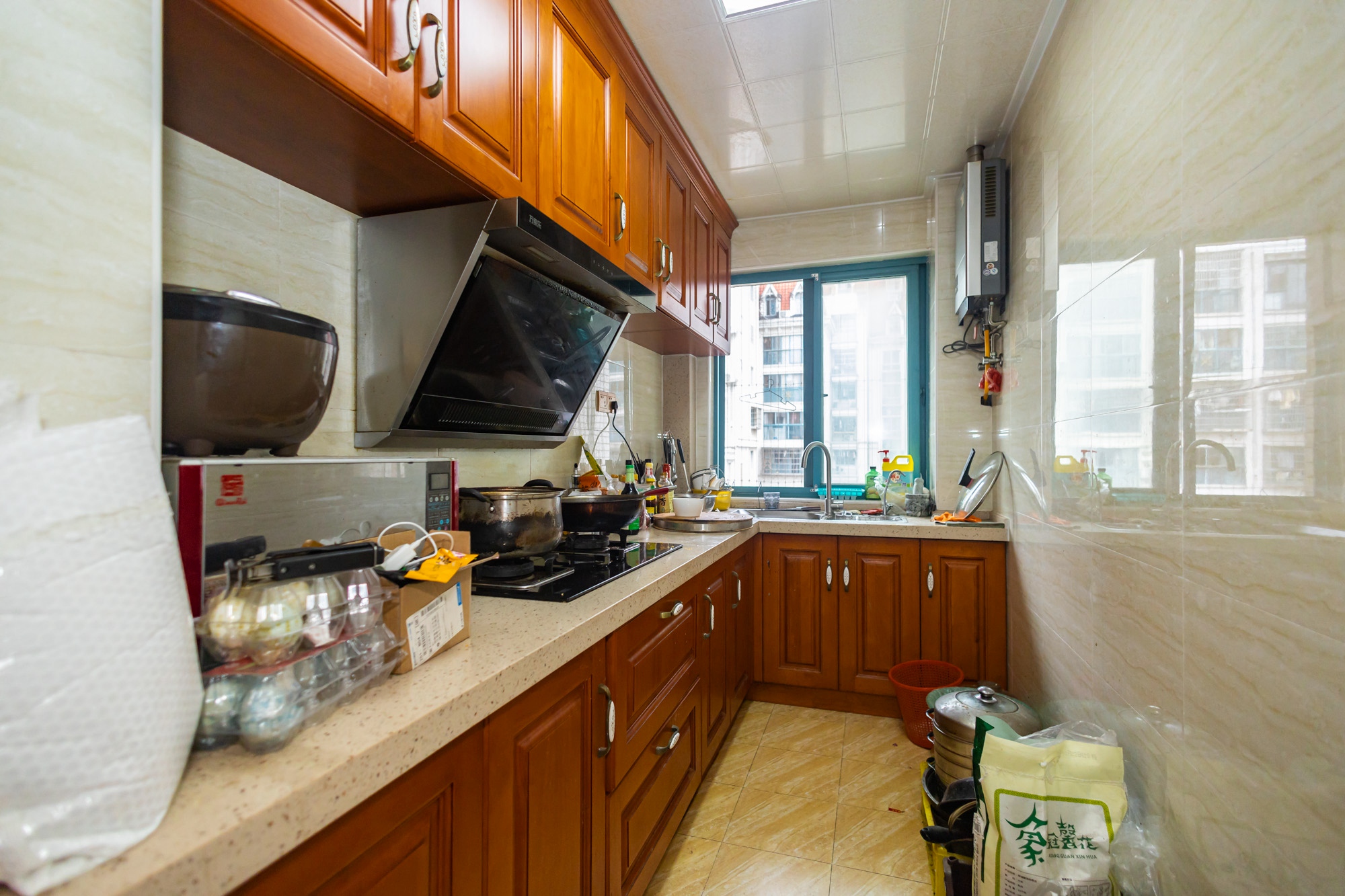 蝴蝶谷 3室2厅2卫 79.8万 蝴蝶谷 3室2厅2卫 79.8万厨房