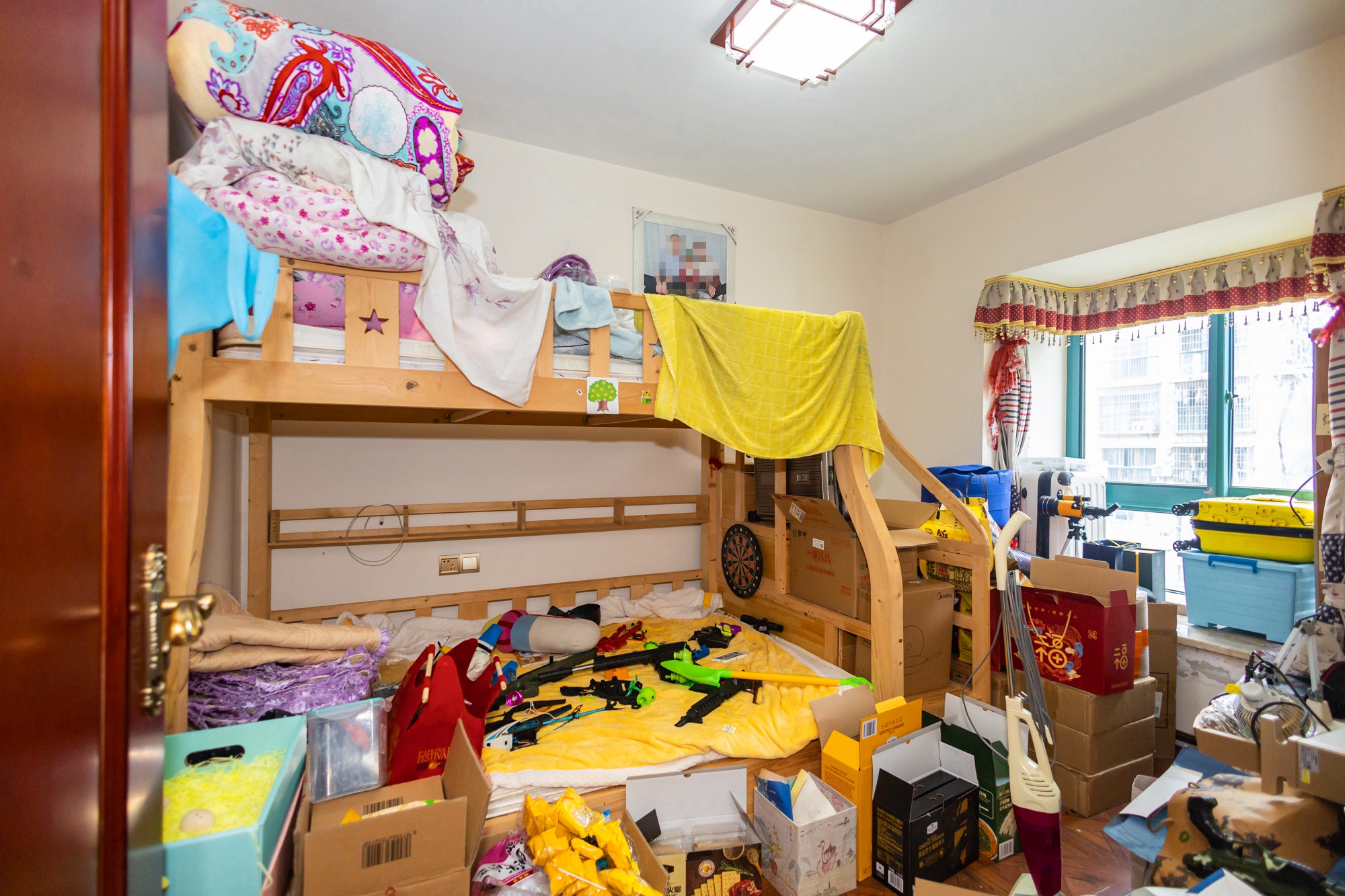 蝴蝶谷 3室2厅2卫 79.8万 蝴蝶谷 3室2厅2卫 79.8万卧室