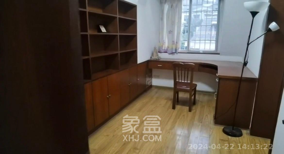 枫林美景  4室2厅1卫   2500.00元/月室内图