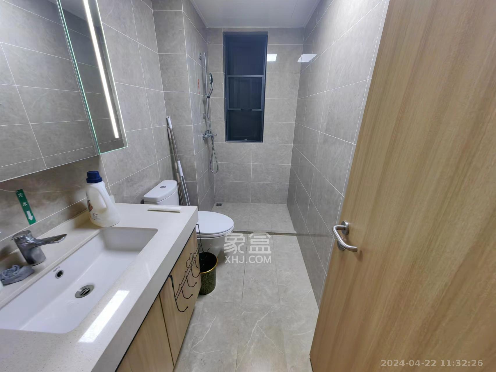 华润凯旋门一期  4室2厅2卫    3300.0元/月室内图