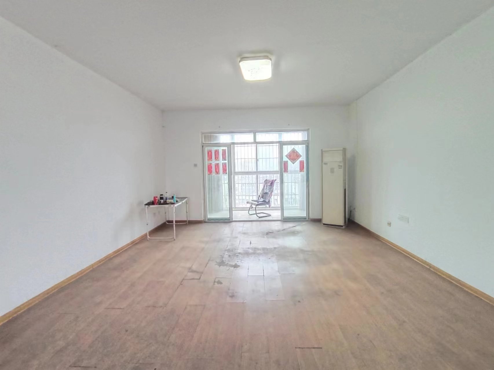 繁茂大厦 3室2厅2卫 59.8万 繁茂大厦 3室2厅2卫 59.8万室内图