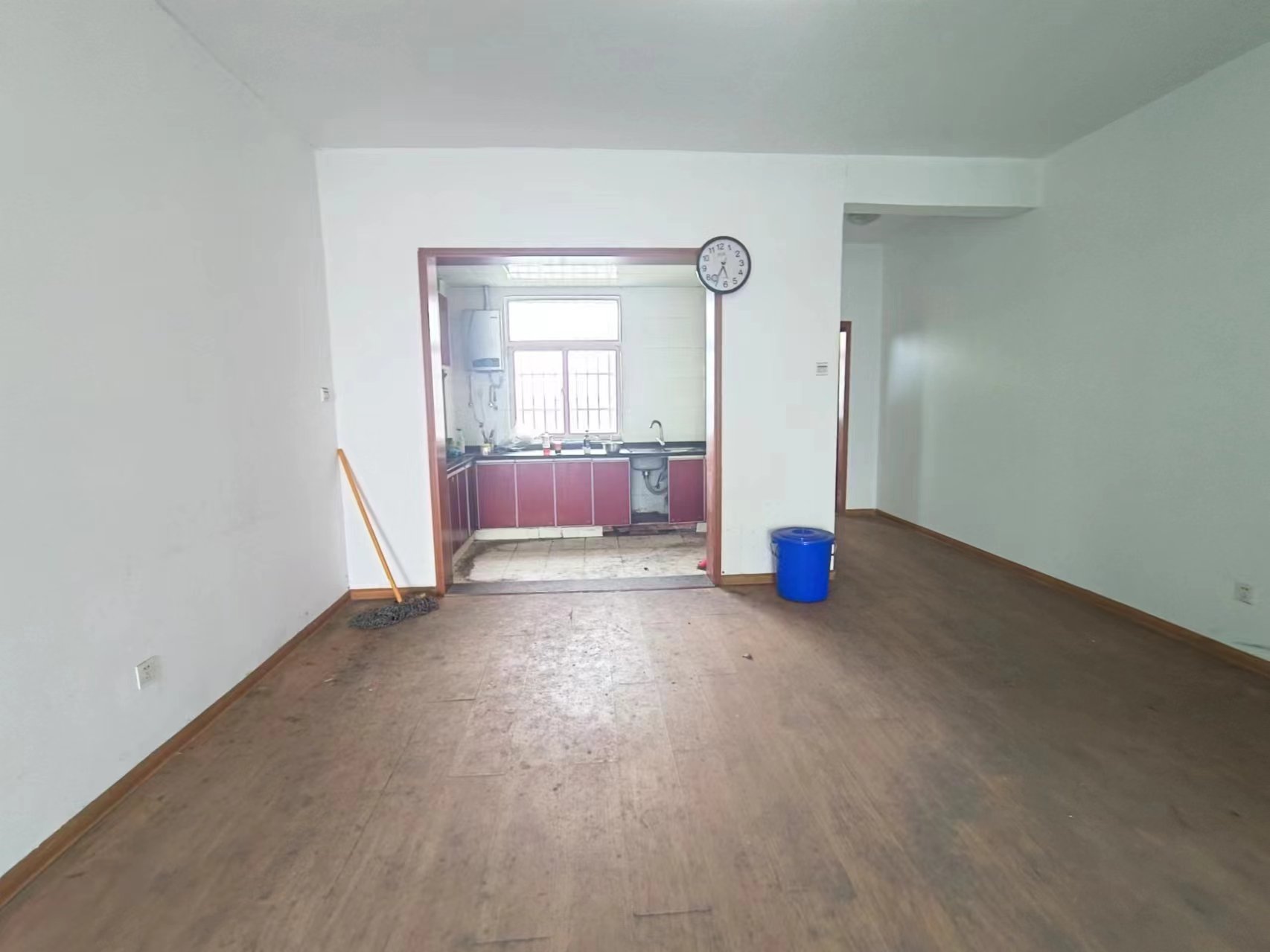 繁茂大厦 3室2厅2卫 59.8万 繁茂大厦 3室2厅2卫 59.8万室内图