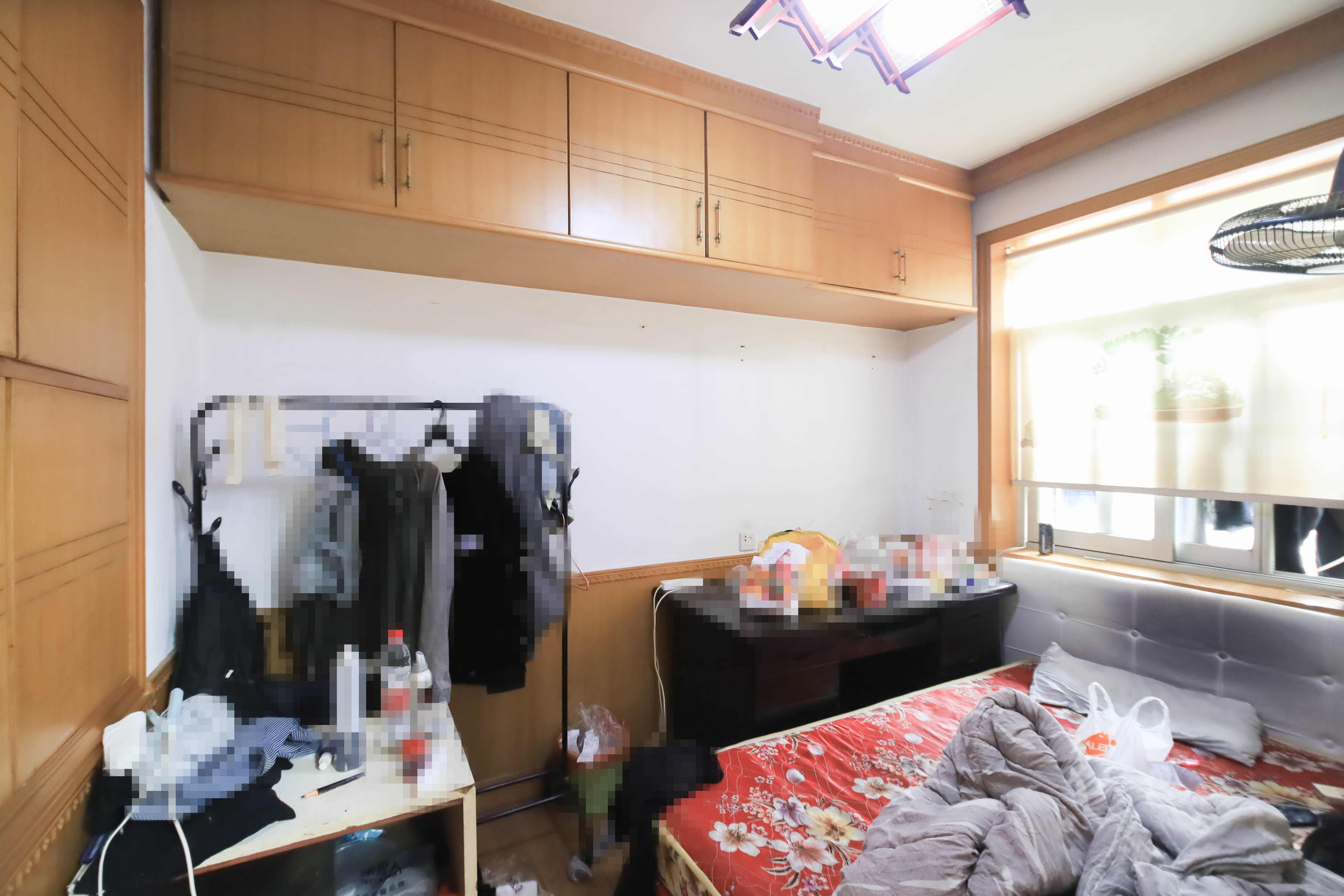 阿弥岭一二片  3室1厅1卫   63.80万卧室