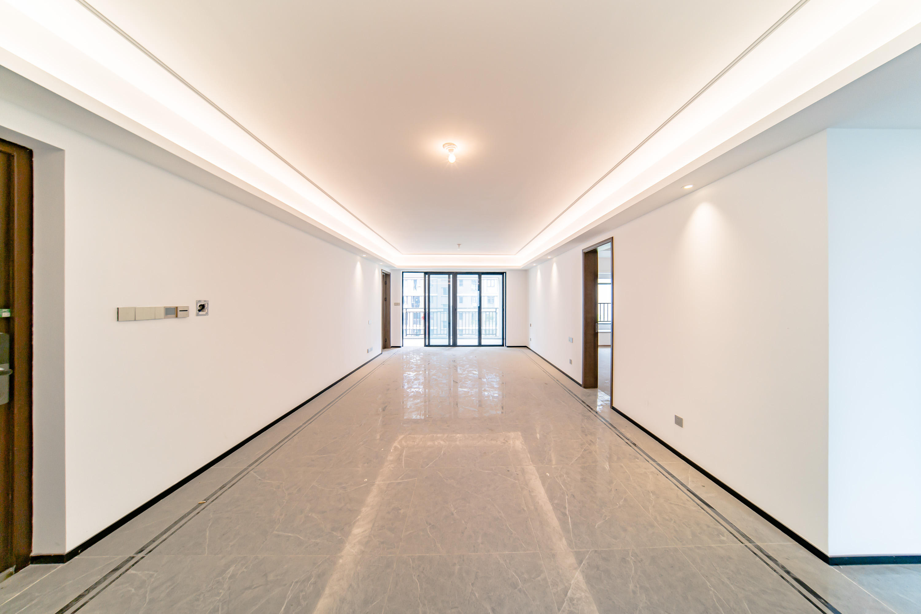 建发电建江山悦 4室2厅2卫 179.8万 建发电建江山悦 4室2厅2卫 179.8万客厅