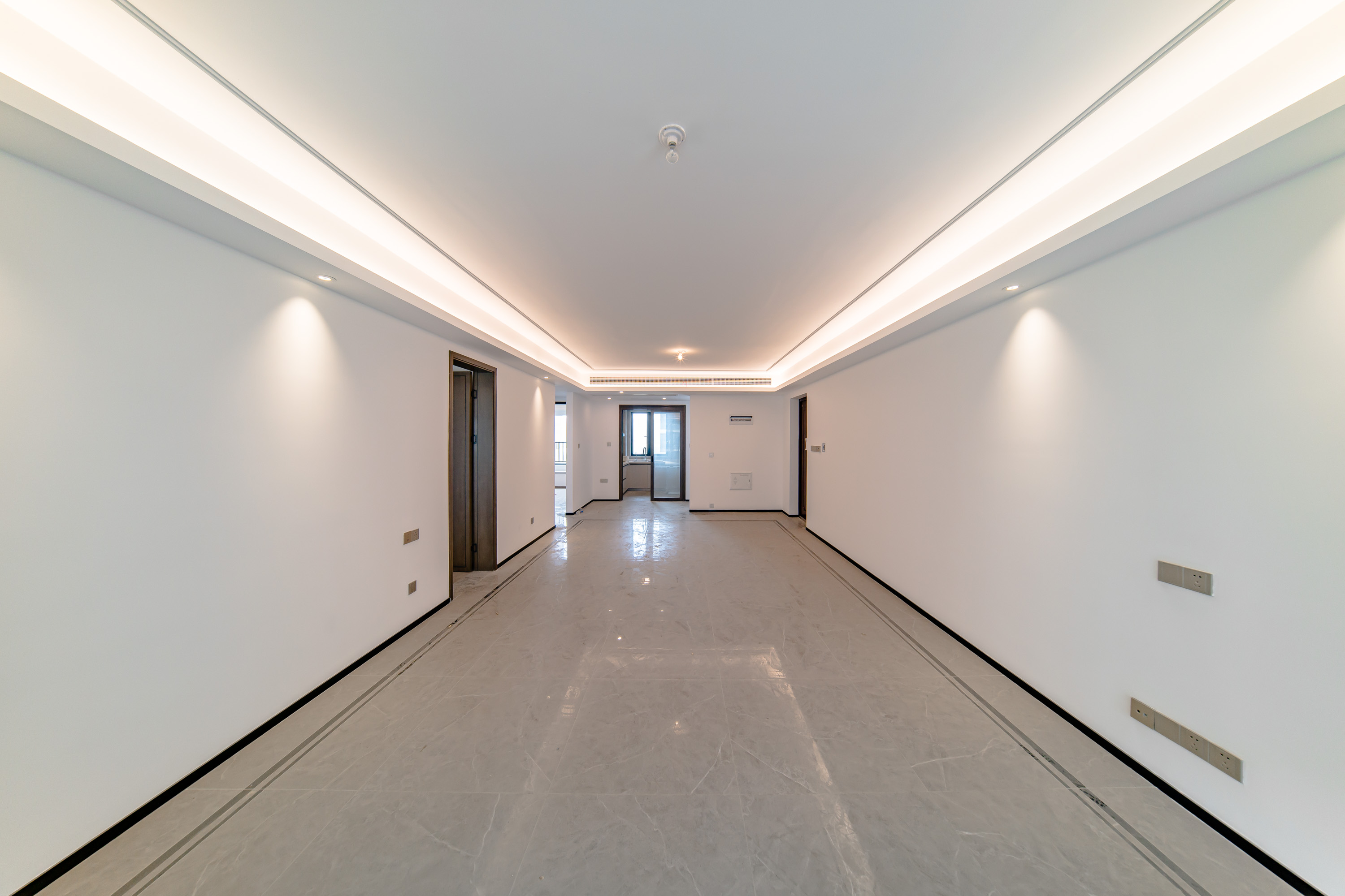 建发电建江山悦 4室2厅2卫 179.8万 建发电建江山悦 4室2厅2卫 179.8万客厅