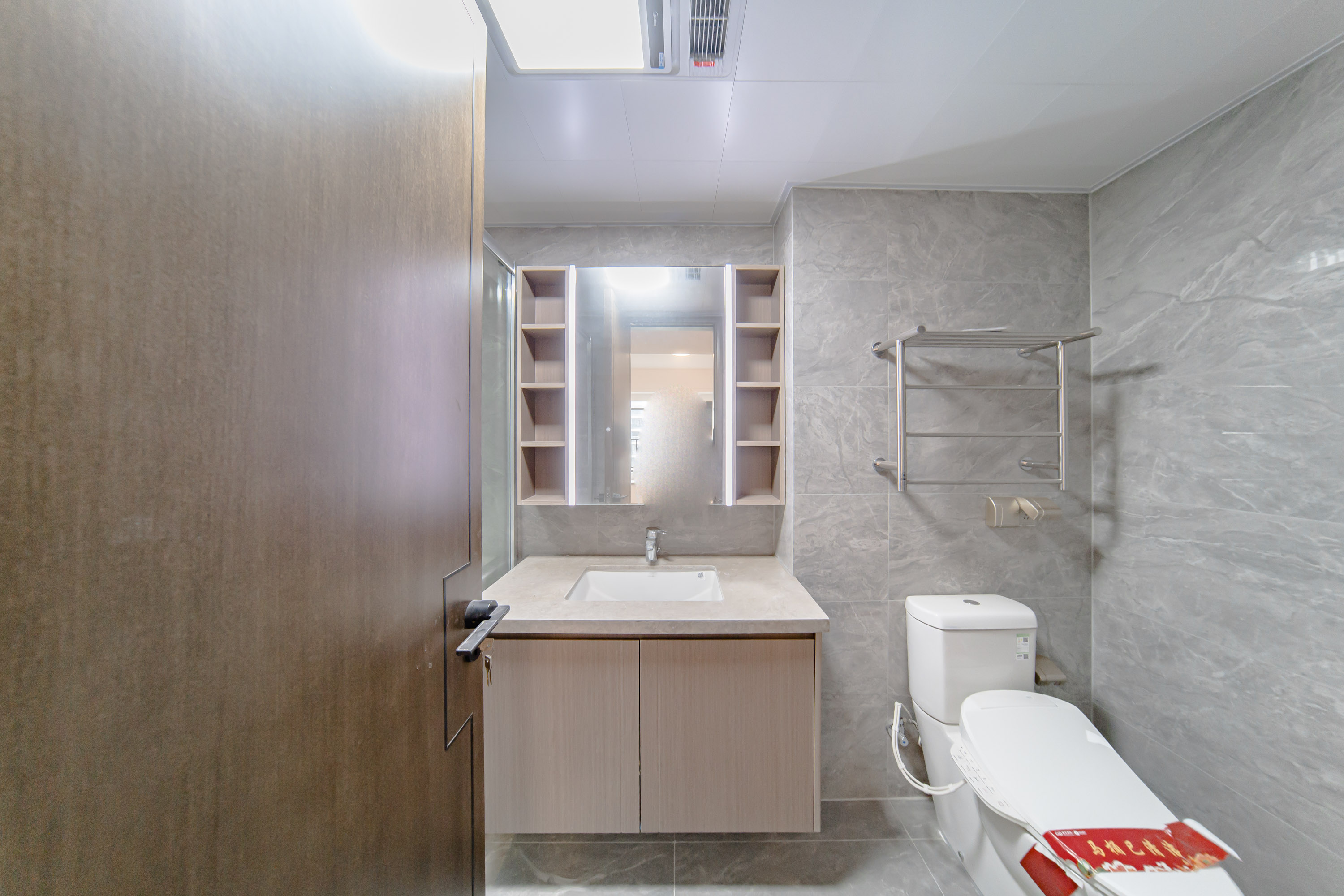 建发电建江山悦 4室2厅2卫 179.8万 建发电建江山悦 4室2厅2卫 179.8万卫生间