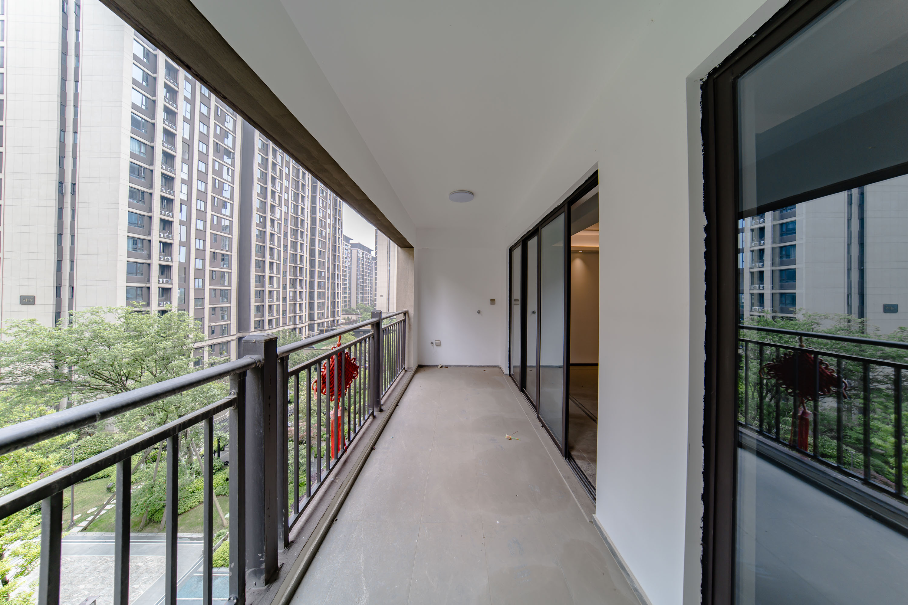 建发电建江山悦  4室2厅2卫   199.00万阳台