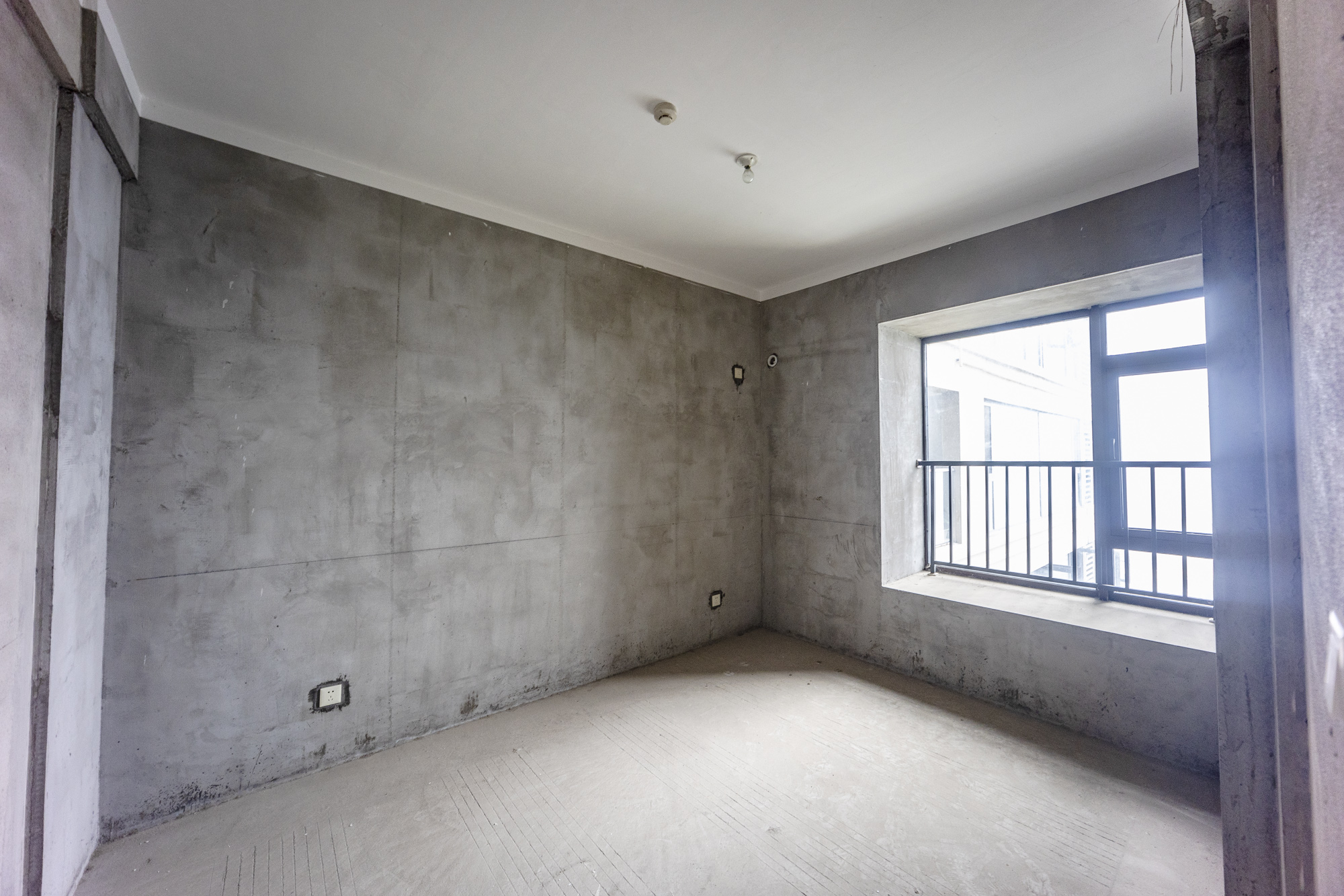 中建江山壹号  4室2厅2卫   449.00万其他