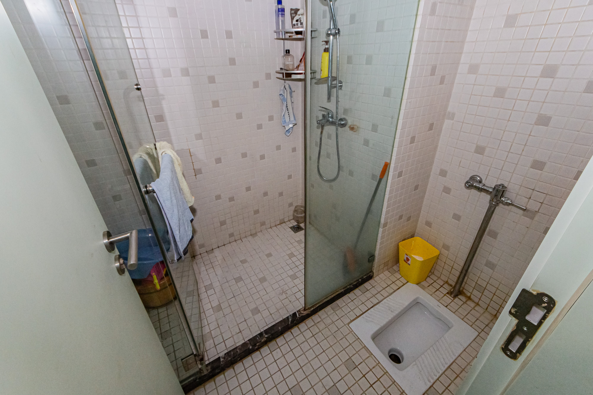 万国城(当代满庭春MOMA)一期 3室2厅2卫 123.0万 万国城(当代满庭春MOMA)一期 3室2厅2卫 123.0万卫生间