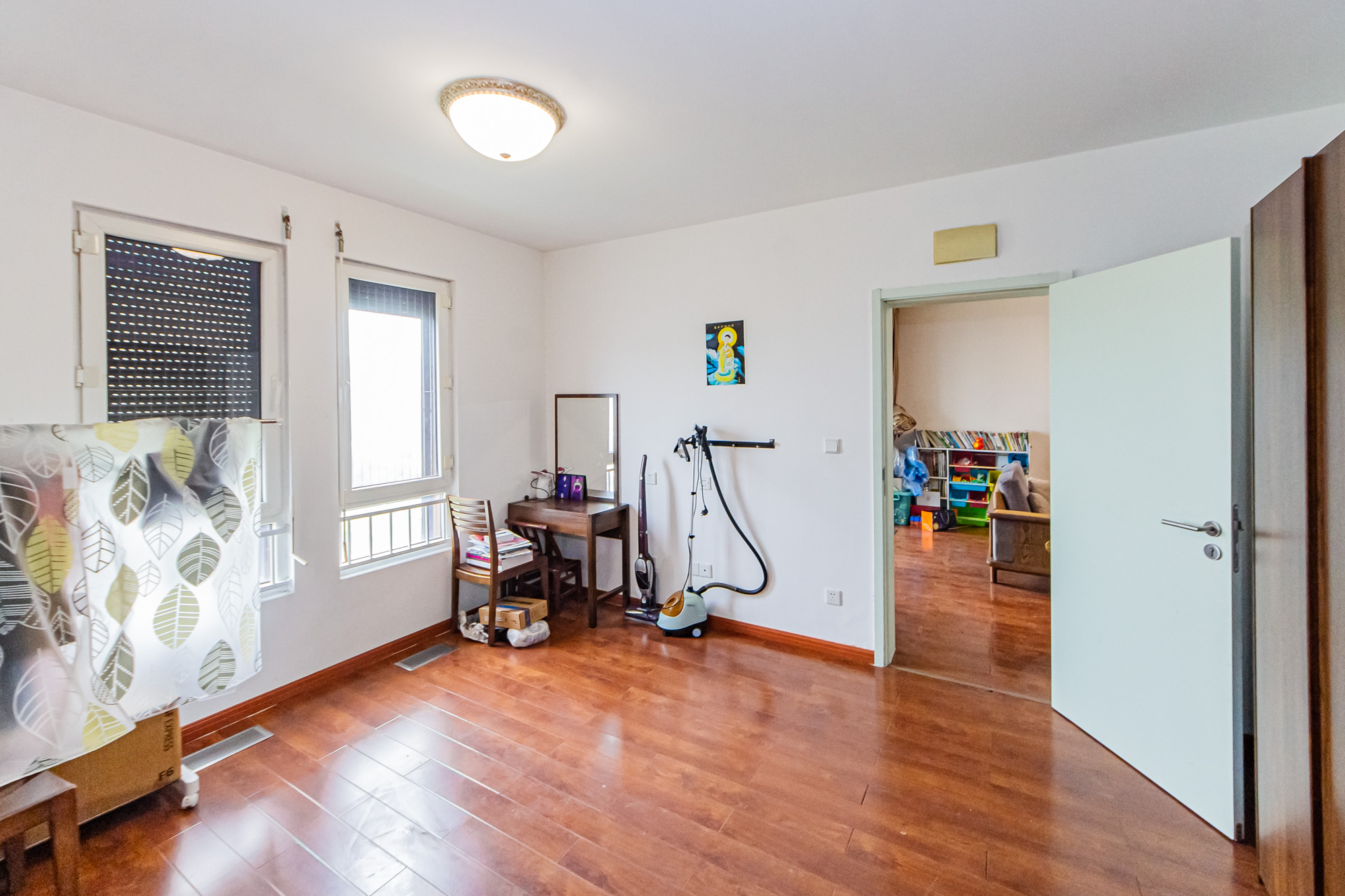 万国城(当代满庭春MOMA)一期 3室2厅2卫 123.0万 万国城(当代满庭春MOMA)一期 3室2厅2卫 123.0万卧室