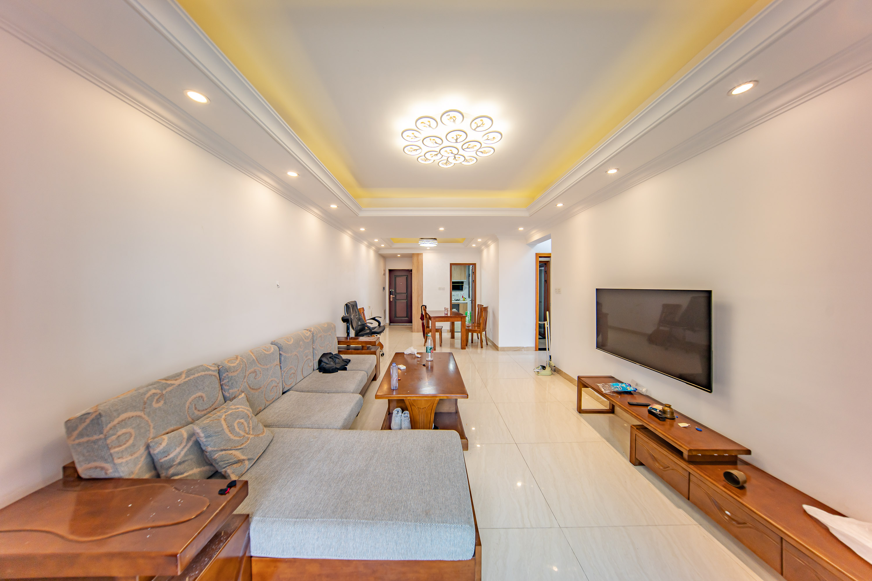 江山帝景哈佛  3室2厅2卫    107.0万客厅