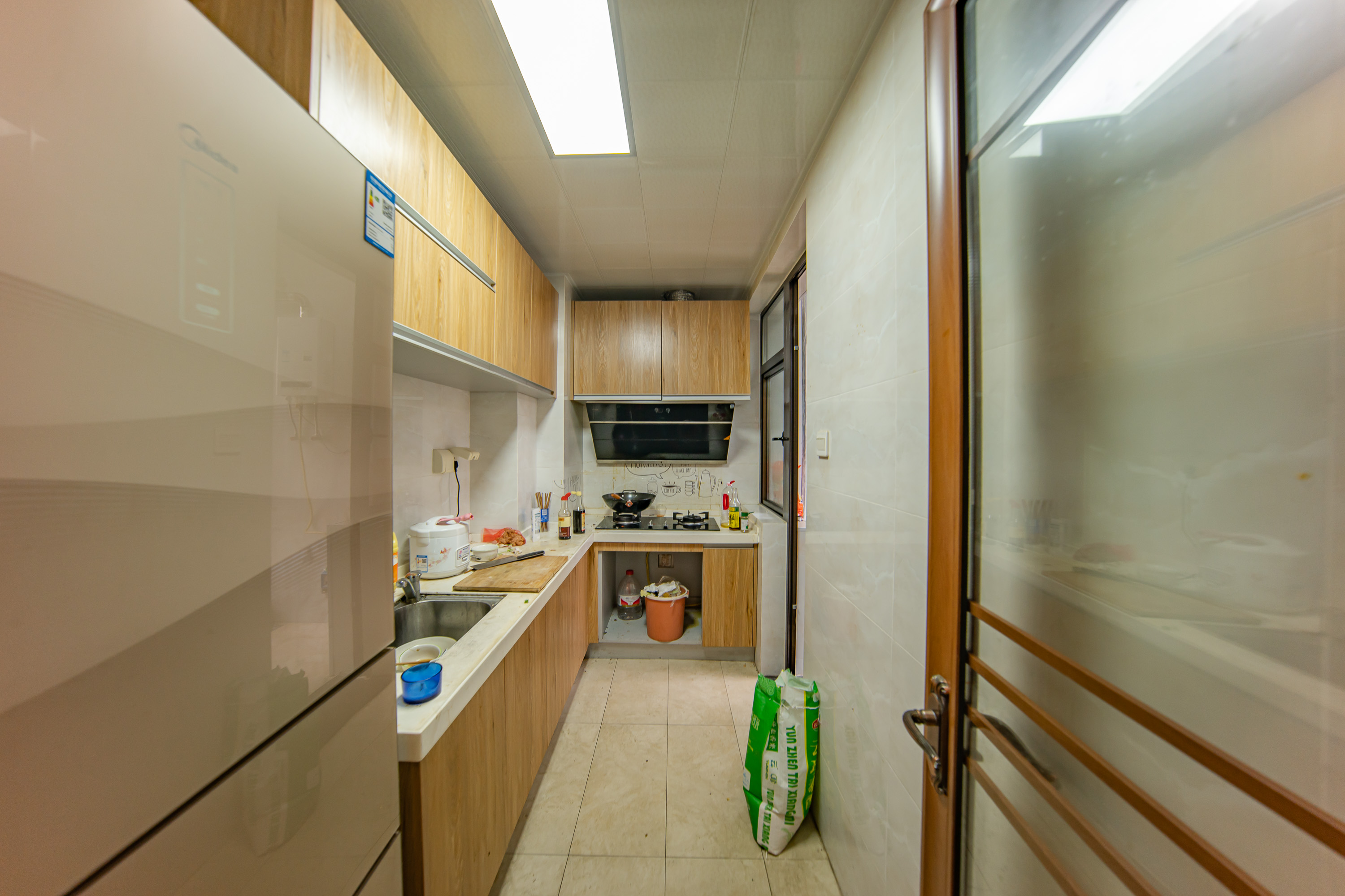 江山帝景哈佛  3室2厅2卫    107.0万厨房