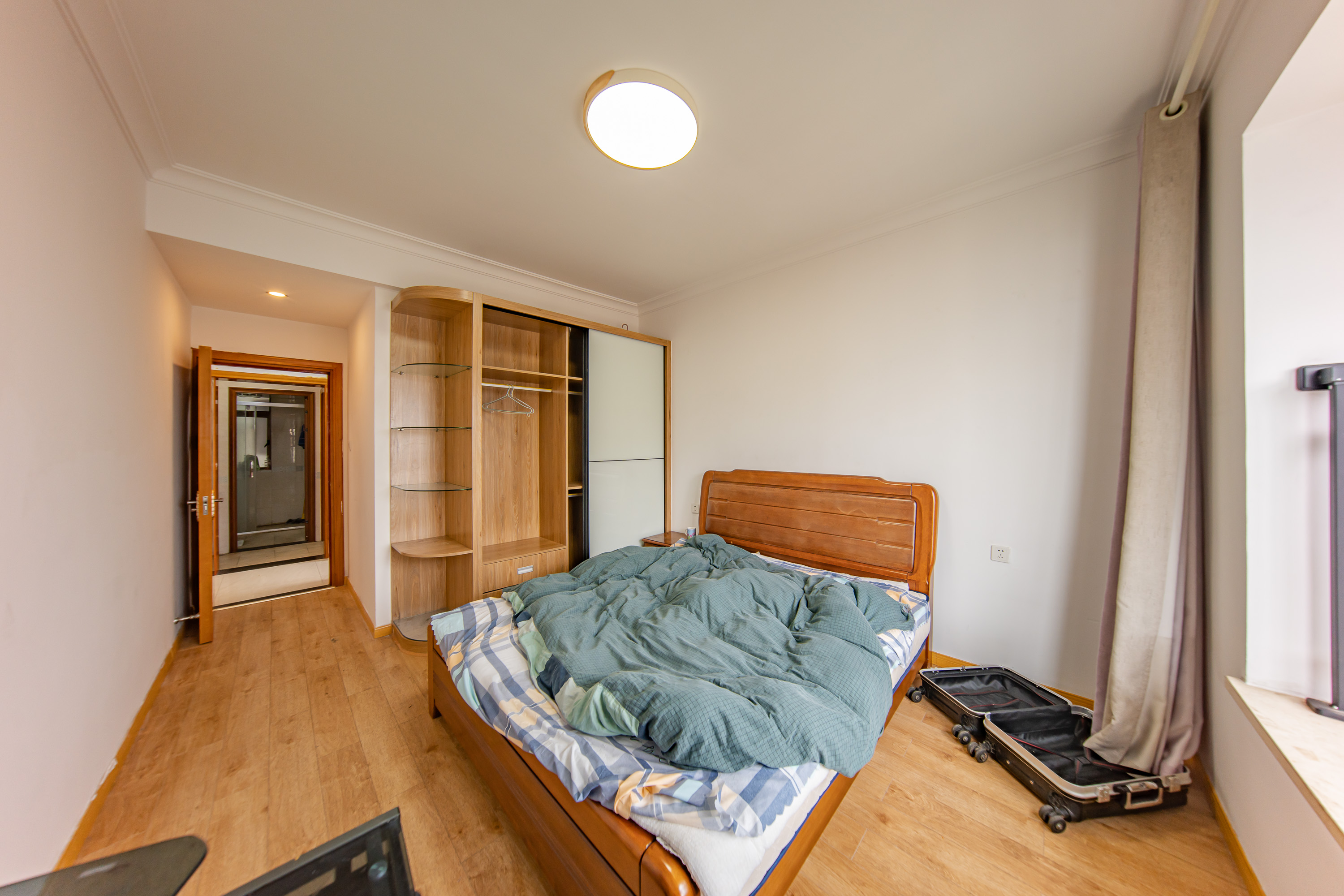 江山帝景哈佛  3室2厅2卫    107.0万卧室