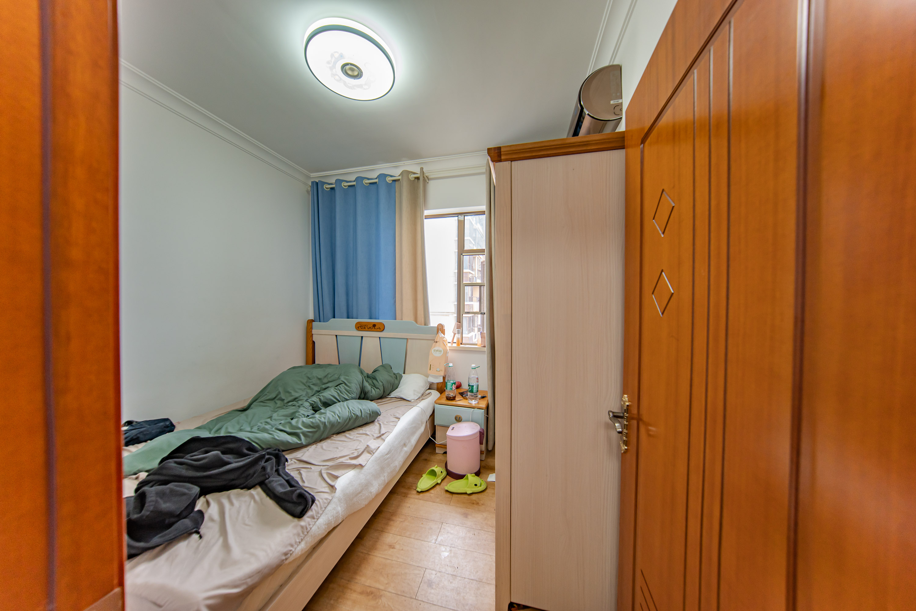 江山帝景哈佛  3室2厅2卫    107.0万卧室