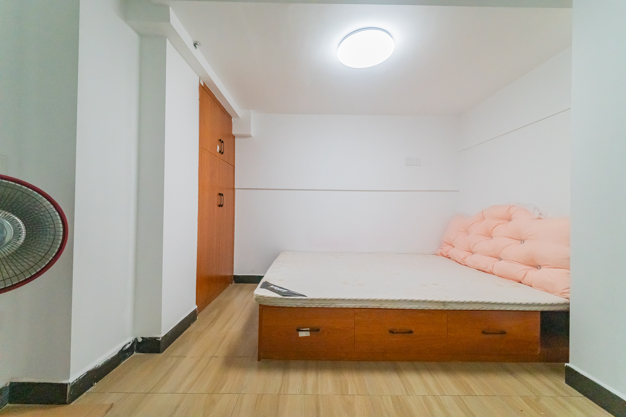 新城悦隽公园  2室2厅1卫    26.79万 新城悦隽公园  2室2厅1卫    26.79万卧室