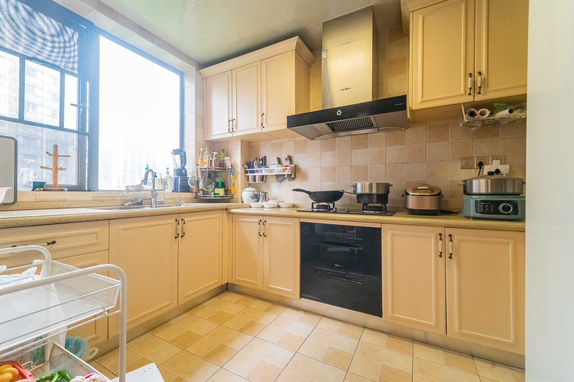 恒基凯旋门一二期 4室2厅2卫 148.0万 恒基凯旋门一二期 4室2厅2卫 148.0万厨房