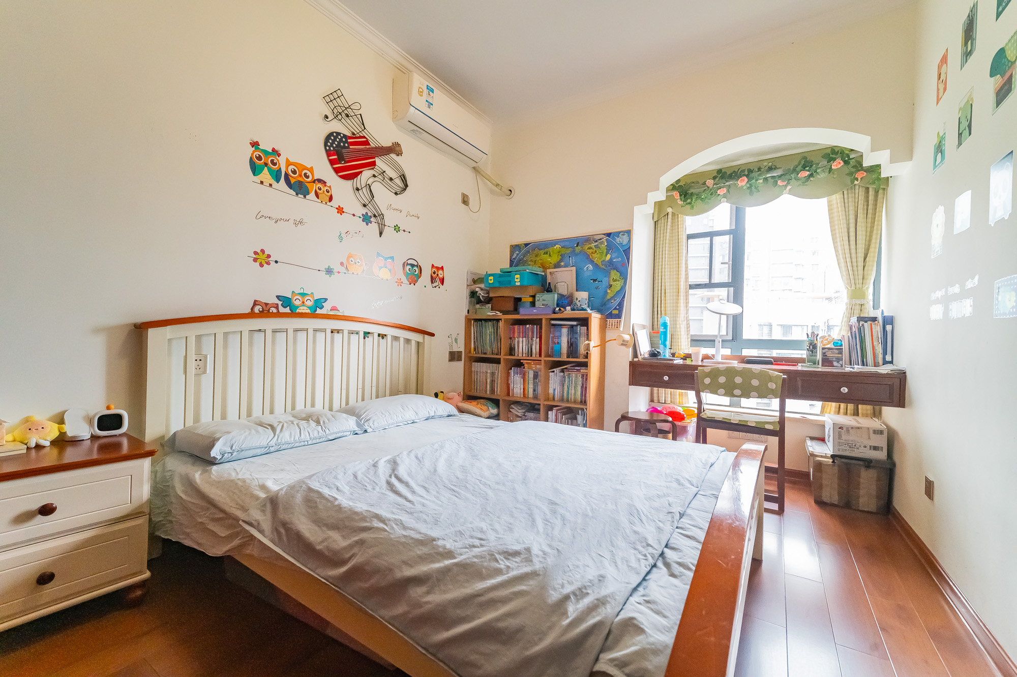 恒基凯旋门一二期 4室2厅2卫 148.0万 恒基凯旋门一二期 4室2厅2卫 148.0万卧室