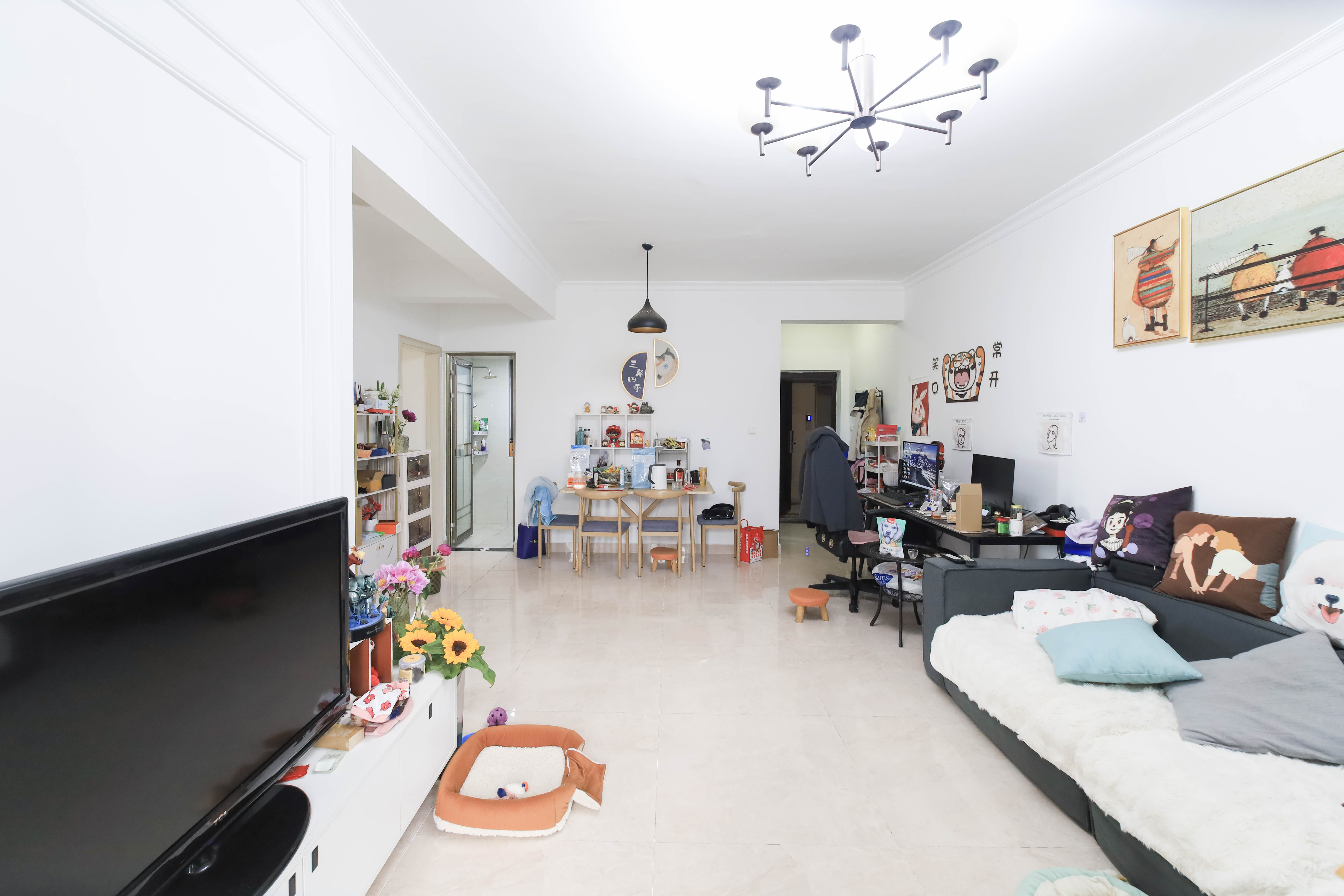 创元时代(成兴景苑) 3室2厅1卫 79.0万 创元时代(成兴景苑) 3室2厅1卫 79.0万客厅