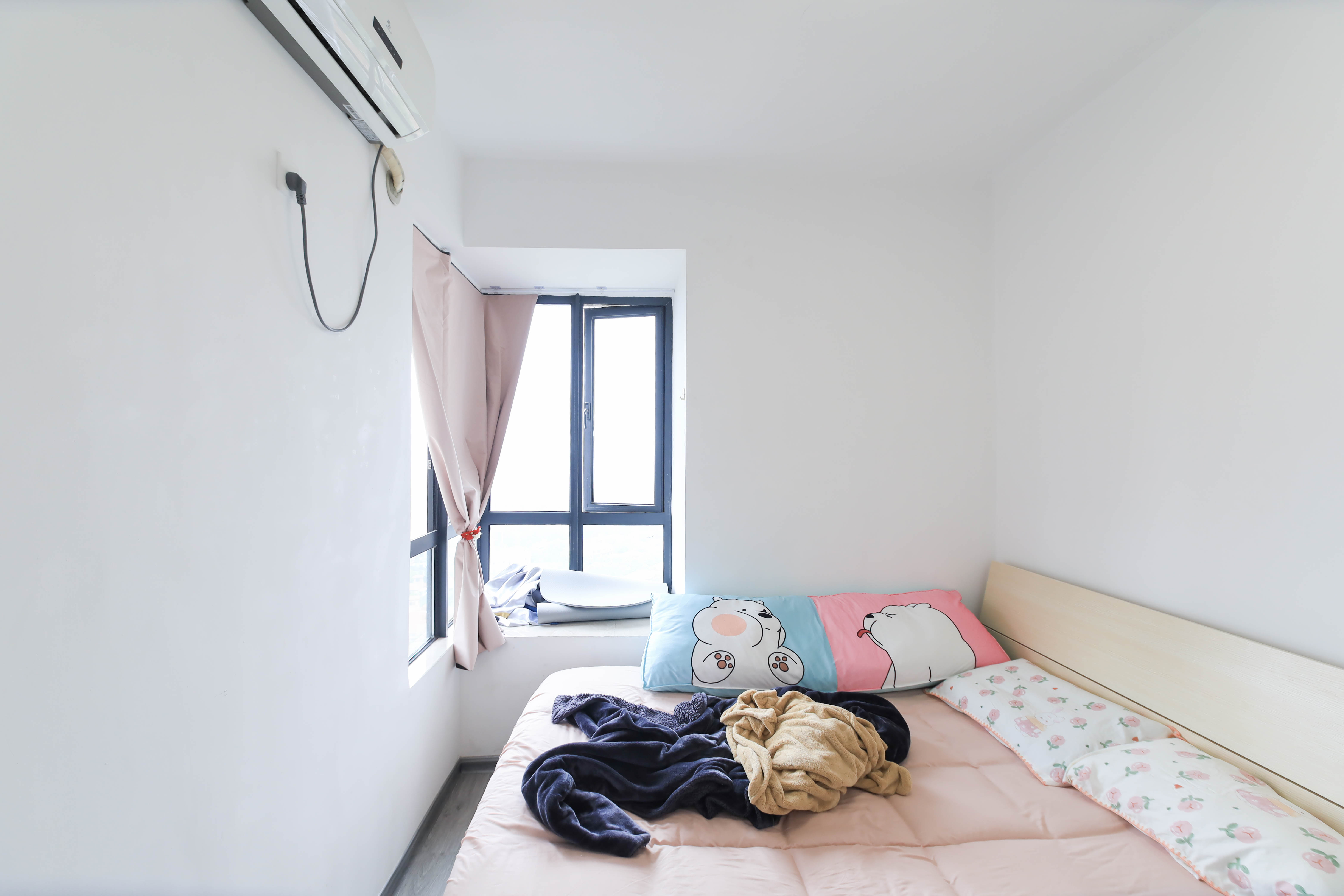 创元时代(成兴景苑) 3室2厅1卫 79.0万 创元时代(成兴景苑) 3室2厅1卫 79.0万卧室