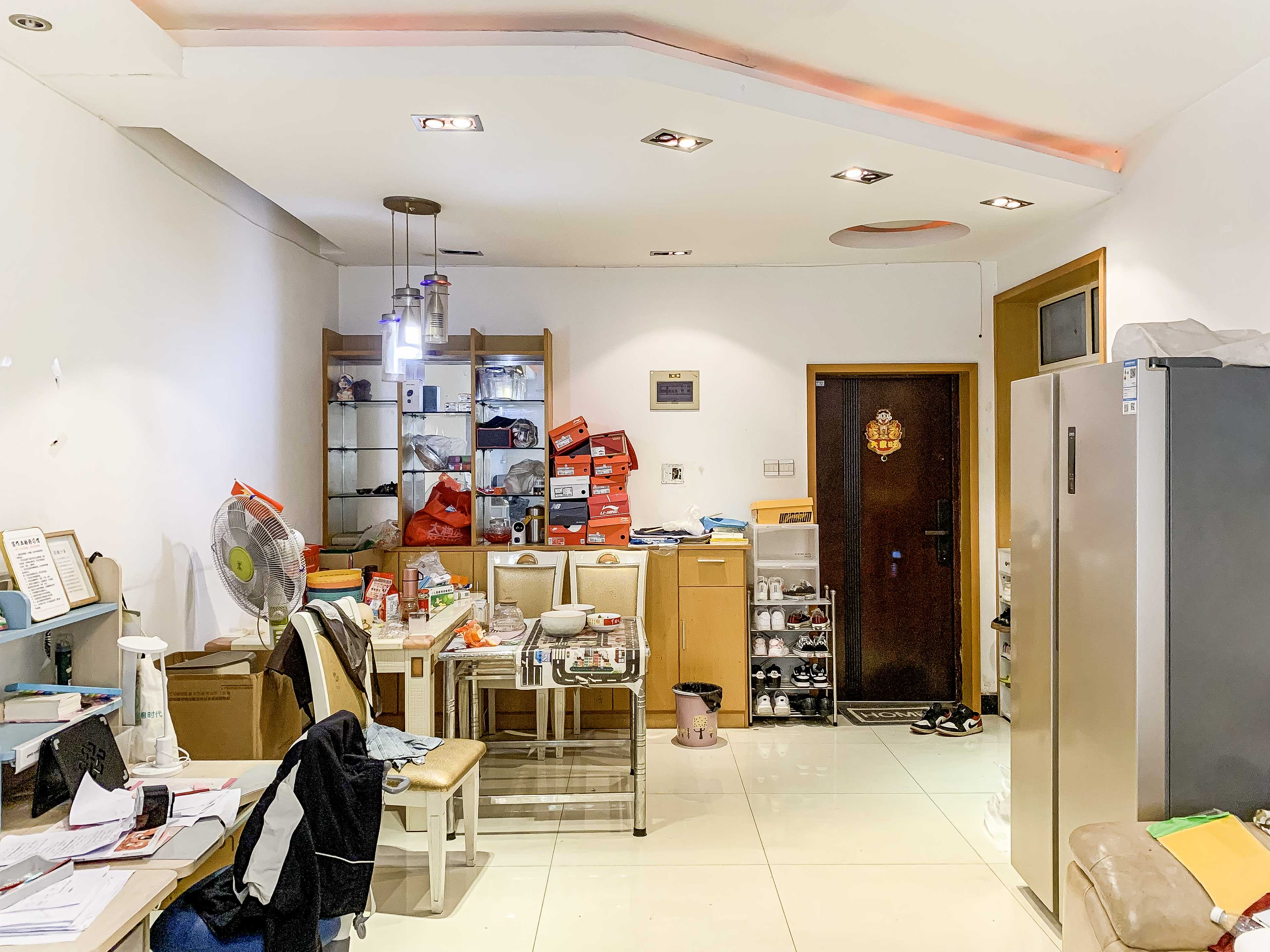 天剑华城 2室2厅1卫 65.0万 天剑华城 2室2厅1卫 65.0万客厅