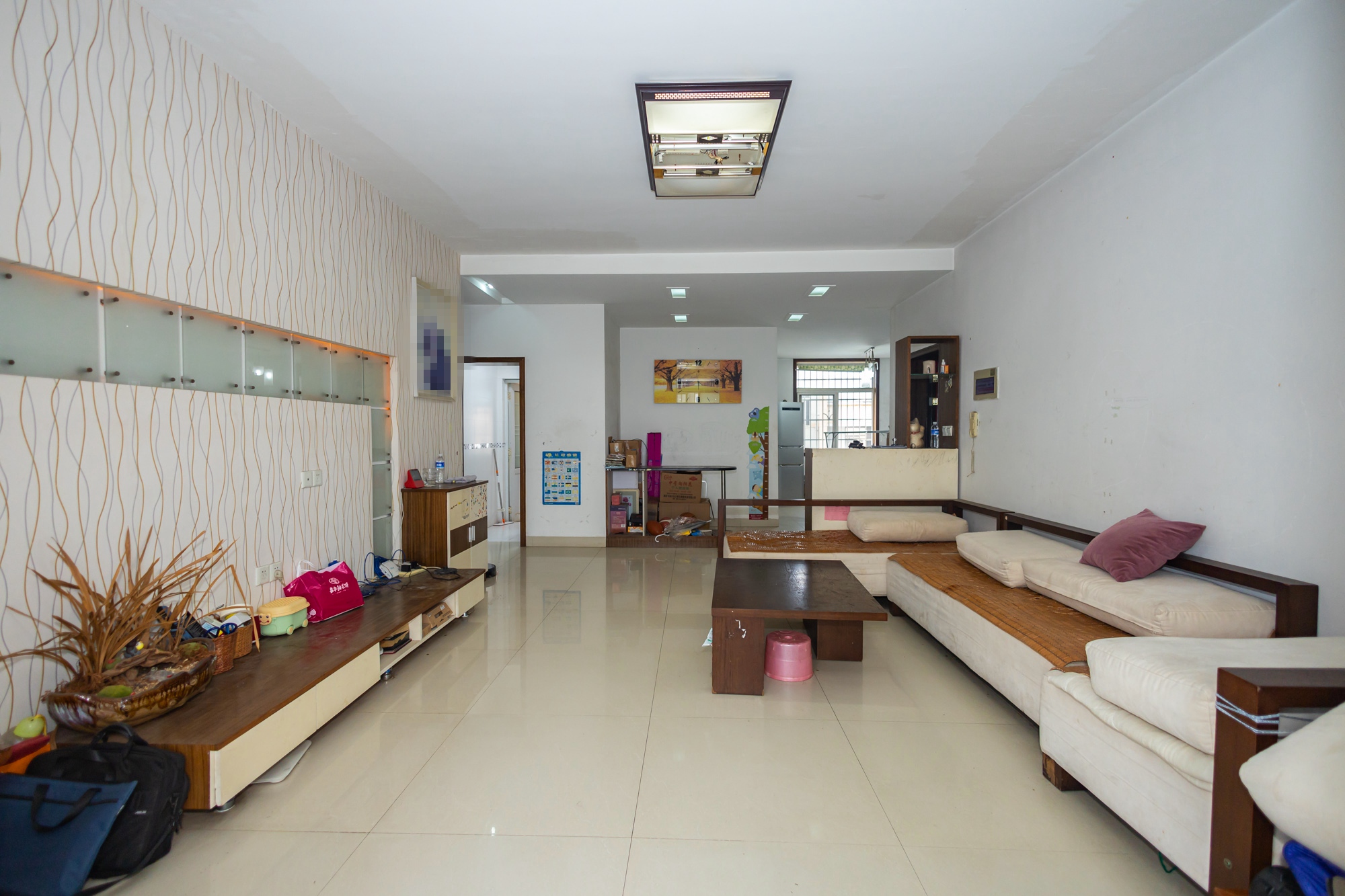 金岸教师公寓 4室2厅2卫 62.79万 金岸教师公寓 4室2厅2卫 62.79万客厅