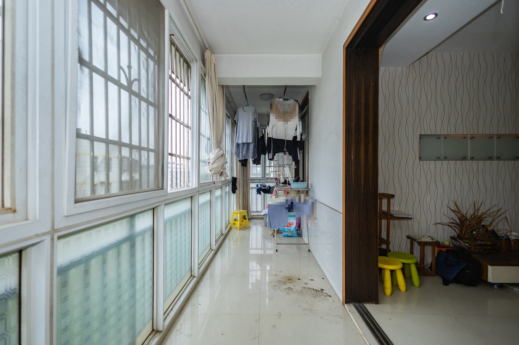 金岸教师公寓 4室2厅2卫 62.79万 金岸教师公寓 4室2厅2卫 62.79万阳台