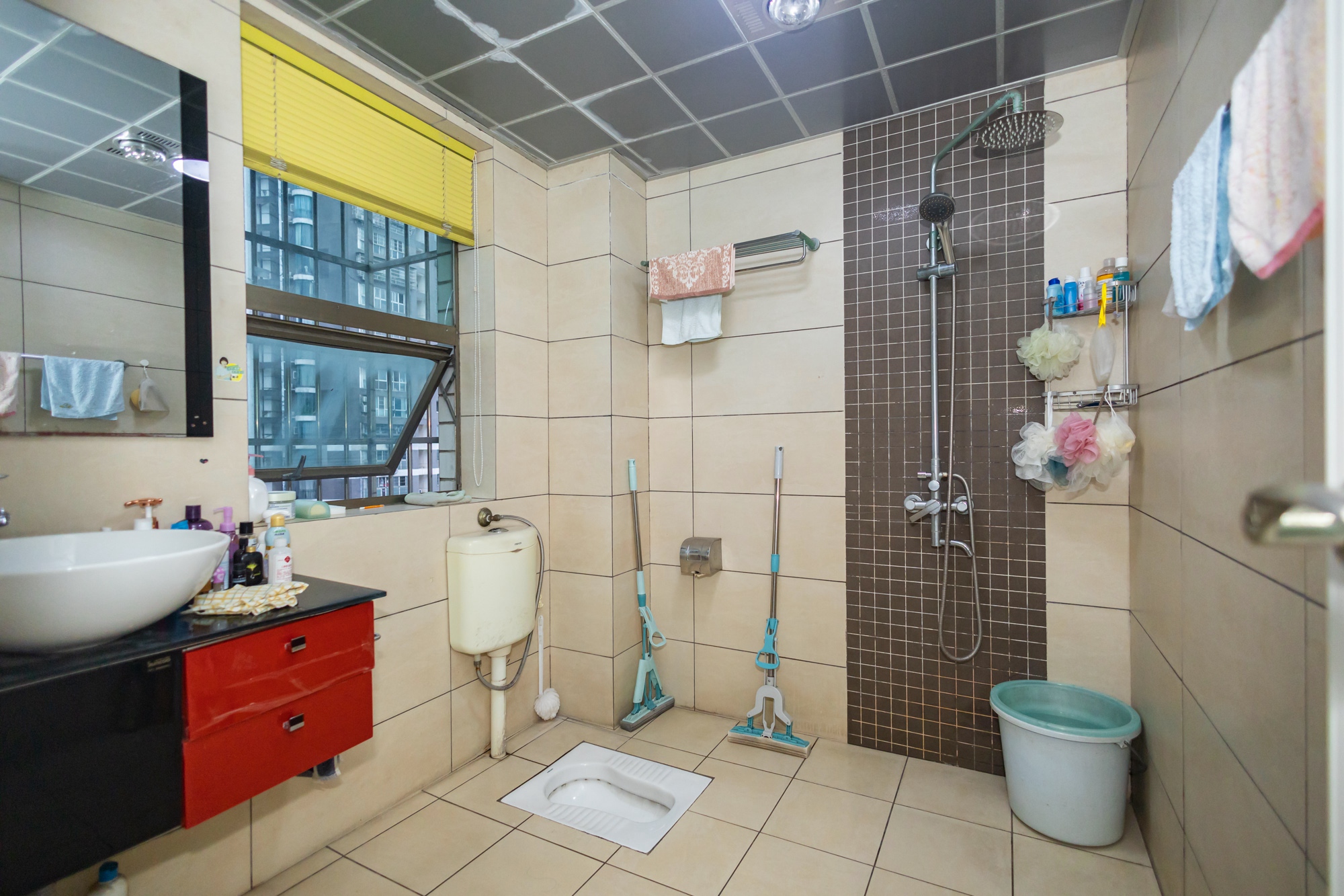 阳光紫薇园  4室2厅3卫    118.0万 阳光紫薇园  4室2厅3卫    118.0万卫生间