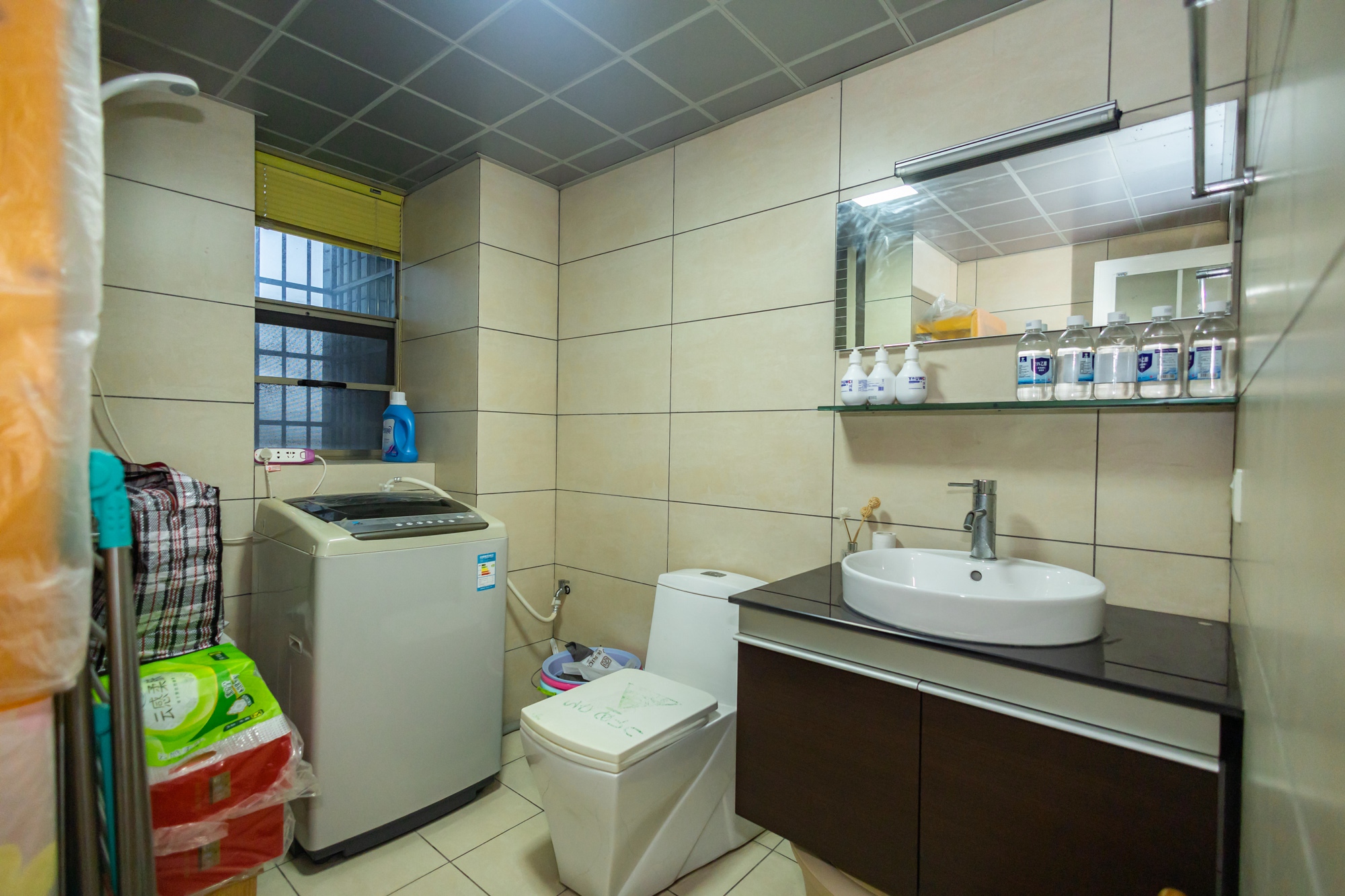 阳光紫薇园  4室2厅3卫    118.0万 阳光紫薇园  4室2厅3卫    118.0万卫生间