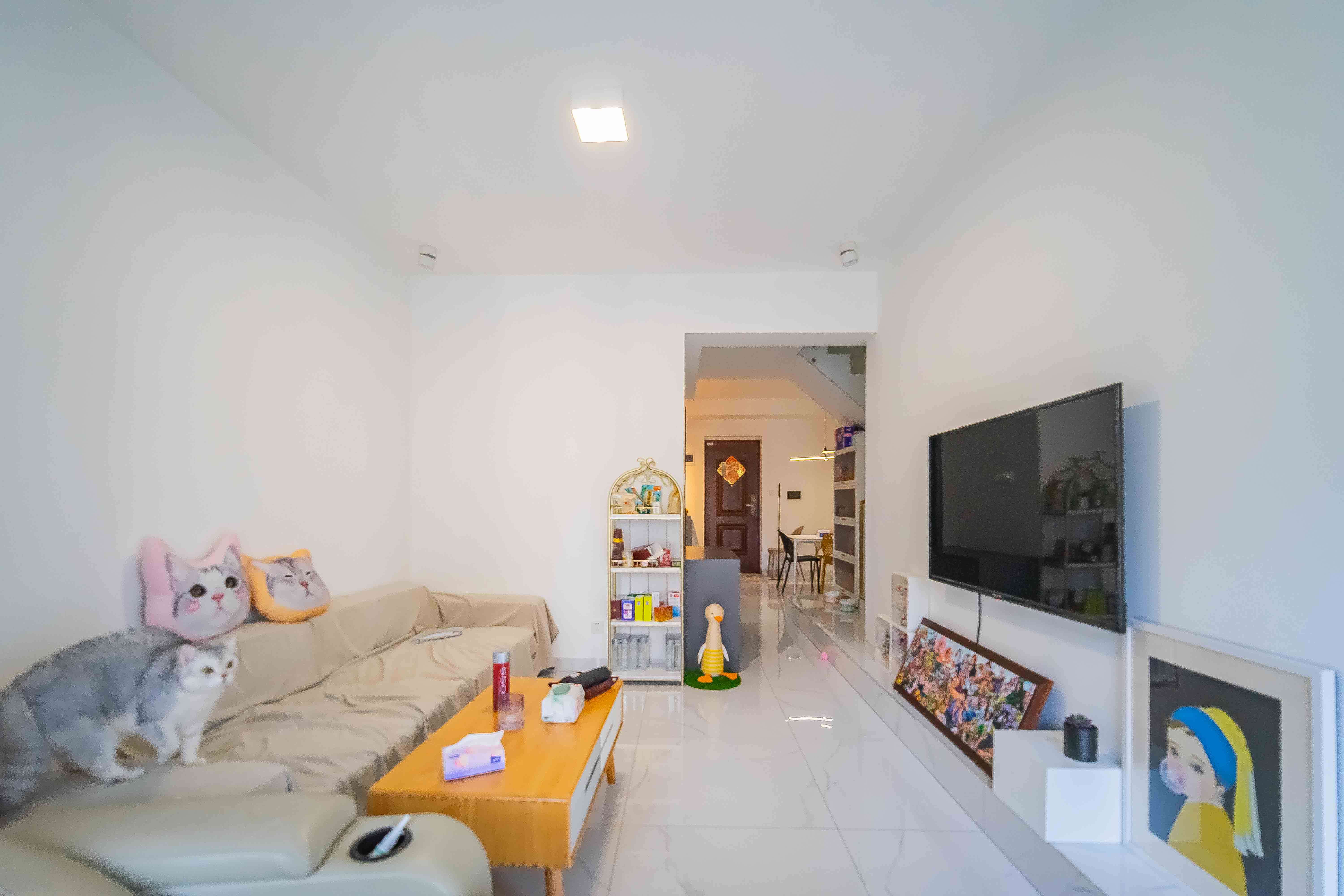 明昇壹城(明昇时代广场)二期 3室2厅2卫 210.0万 明昇壹城(明昇时代广场)二期 3室2厅2卫 210.0万客厅