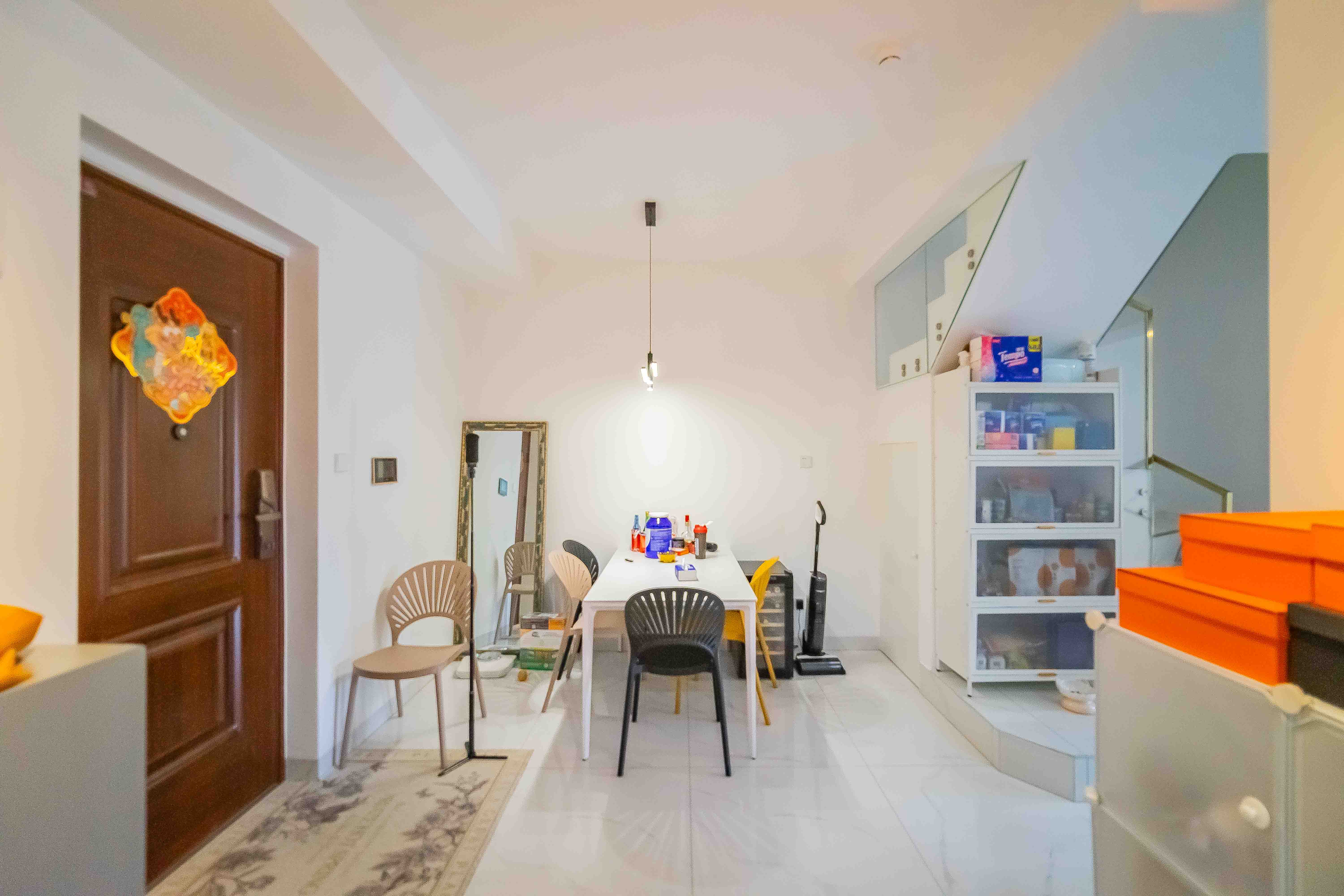 明昇壹城(明昇时代广场)二期 3室2厅2卫 210.0万 明昇壹城(明昇时代广场)二期 3室2厅2卫 210.0万客厅