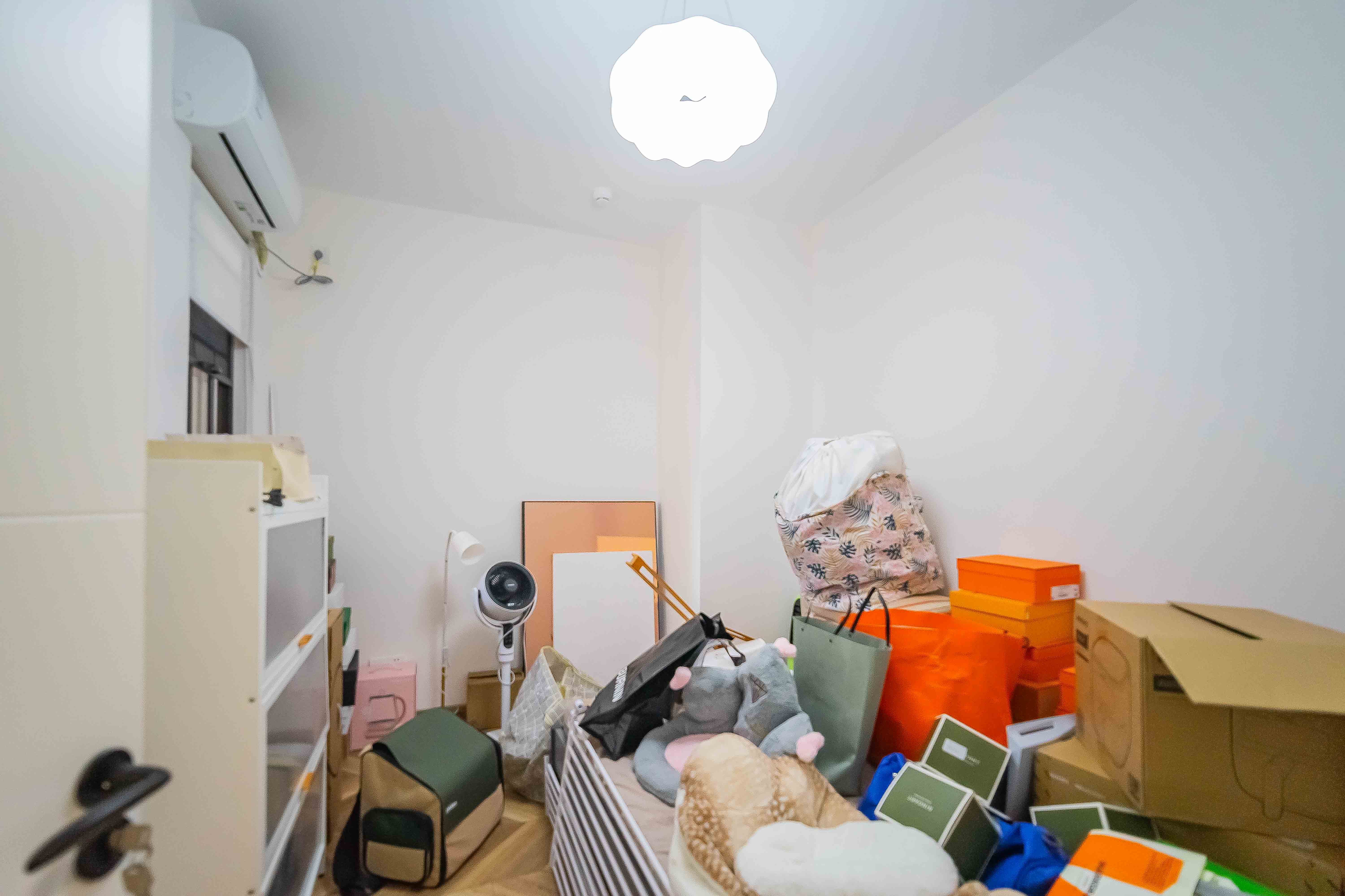 明昇壹城(明昇时代广场)二期 3室2厅2卫 210.0万 明昇壹城(明昇时代广场)二期 3室2厅2卫 210.0万卧室