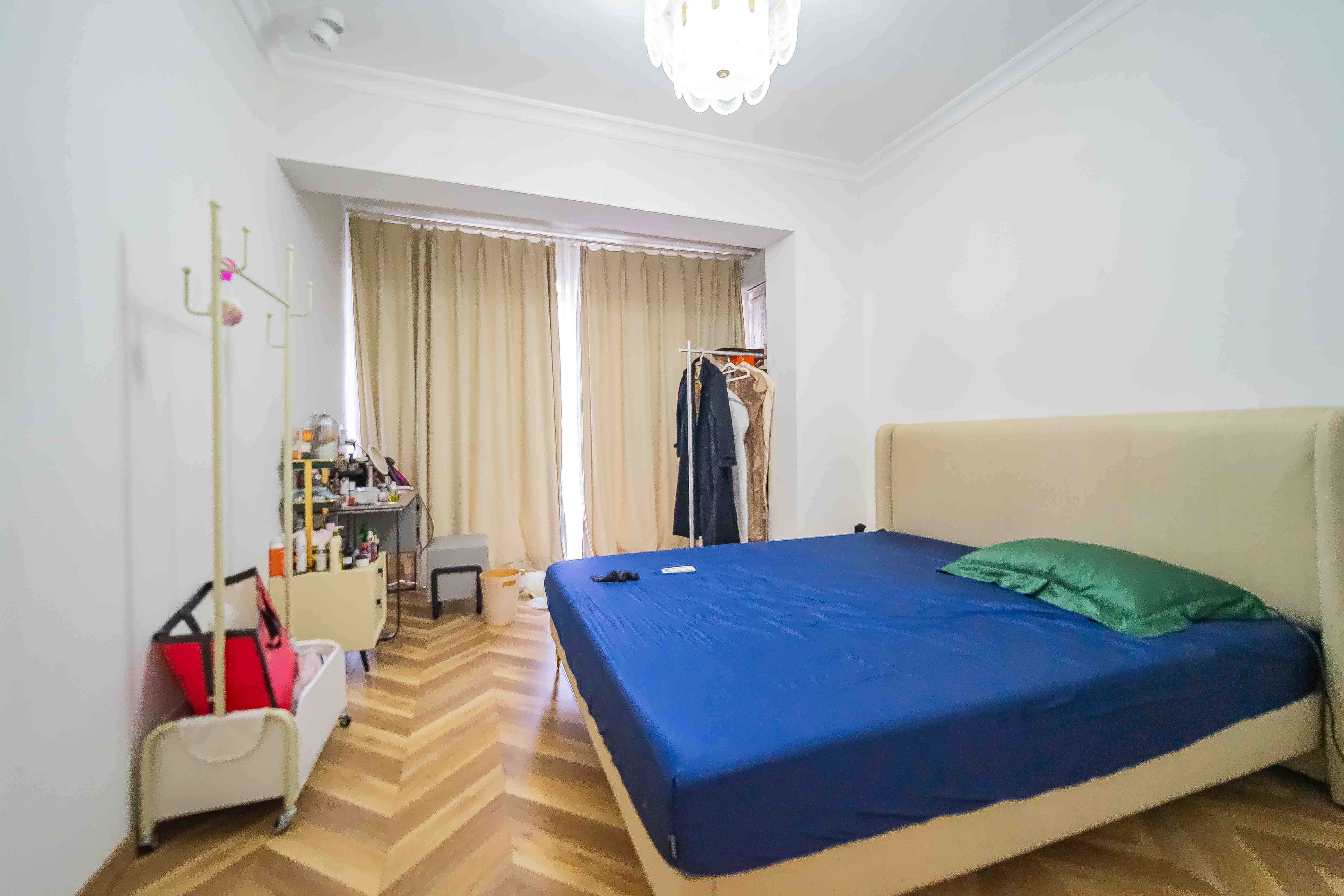 明昇壹城(明昇时代广场)二期 3室2厅2卫 210.0万 明昇壹城(明昇时代广场)二期 3室2厅2卫 210.0万卧室