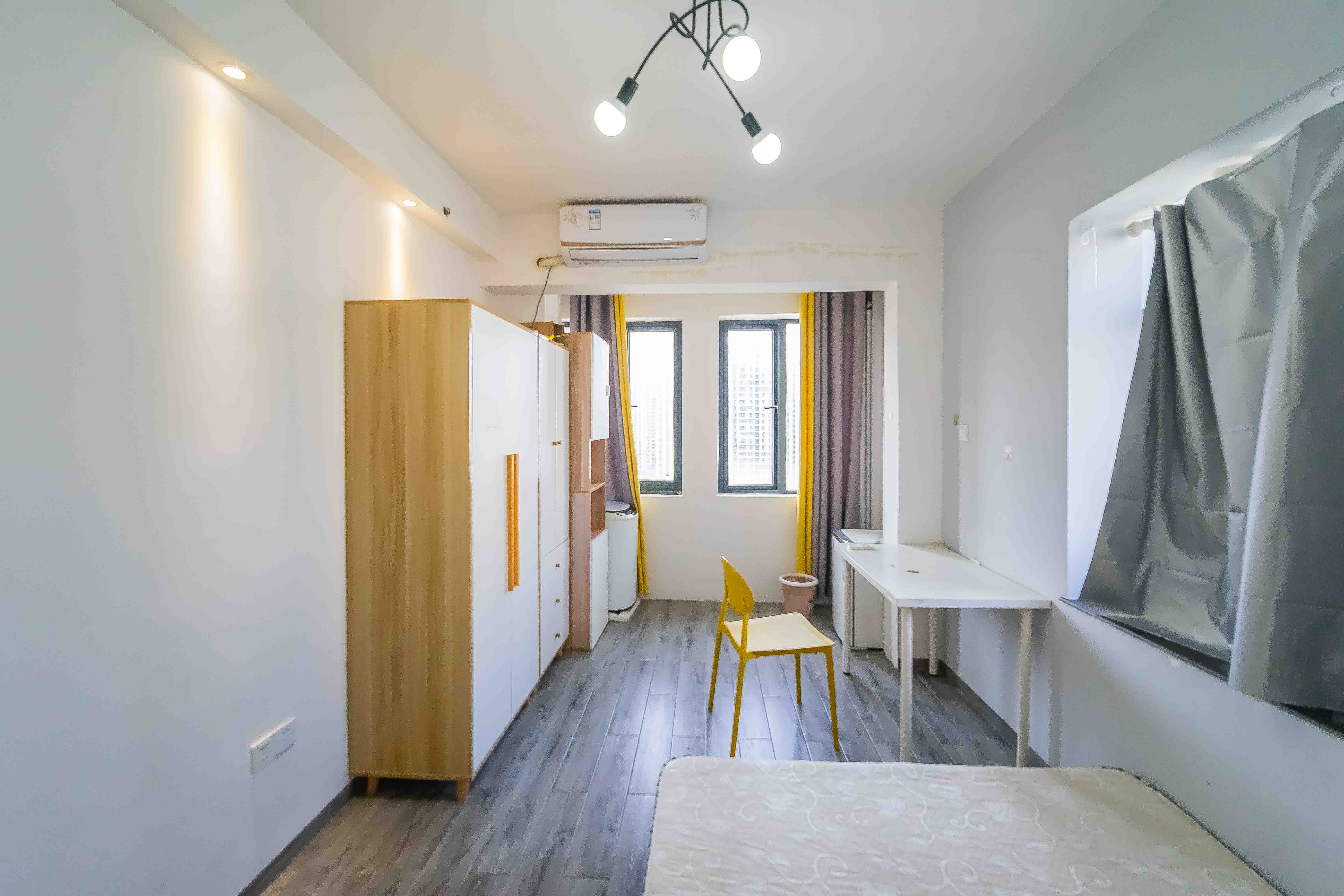 欧亚达国际广场  1室1厅1卫    19.8万 欧亚达国际广场  1室1厅1卫    19.8万客厅