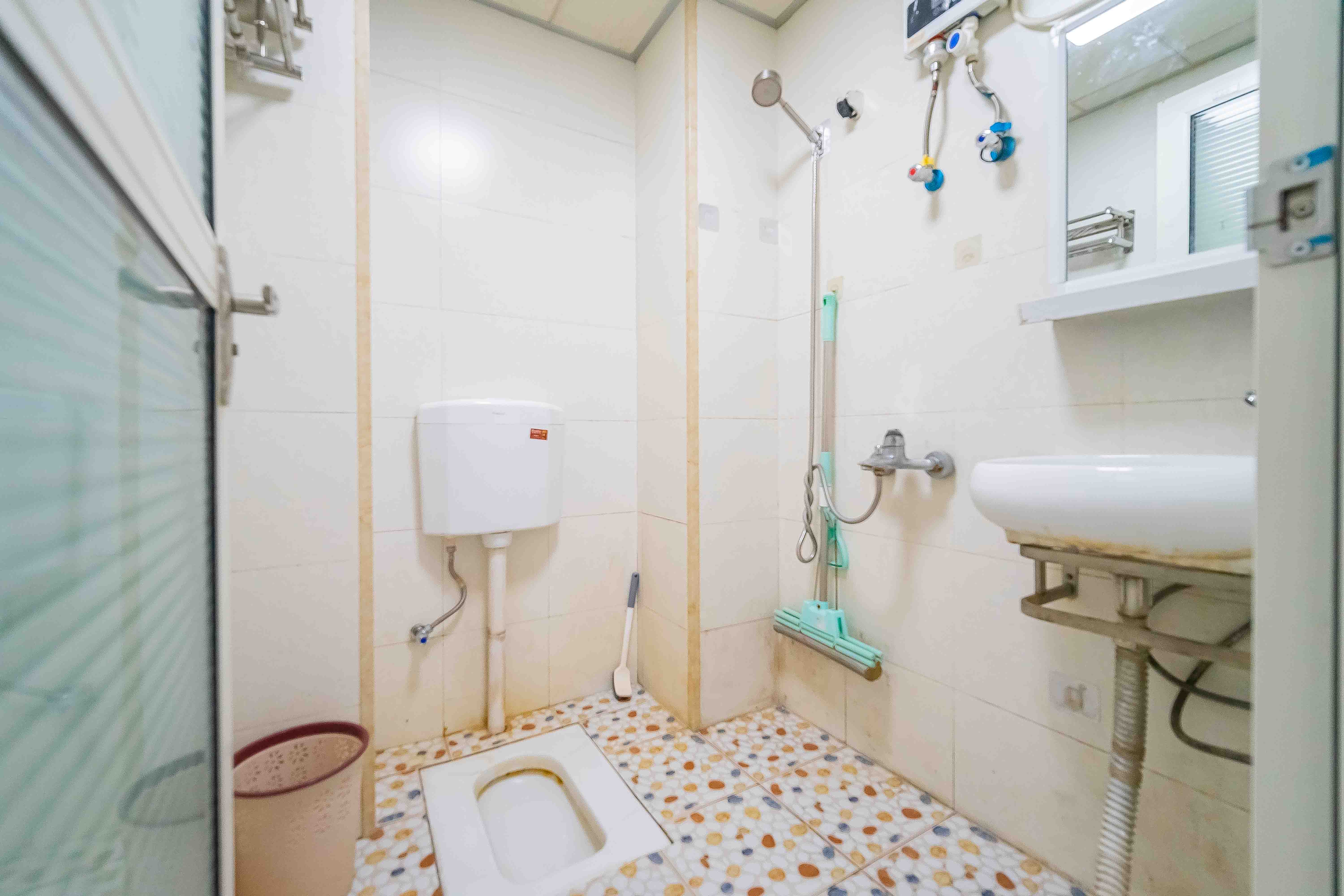 欧亚达国际广场  1室1厅1卫    19.8万 欧亚达国际广场  1室1厅1卫    19.8万阳台